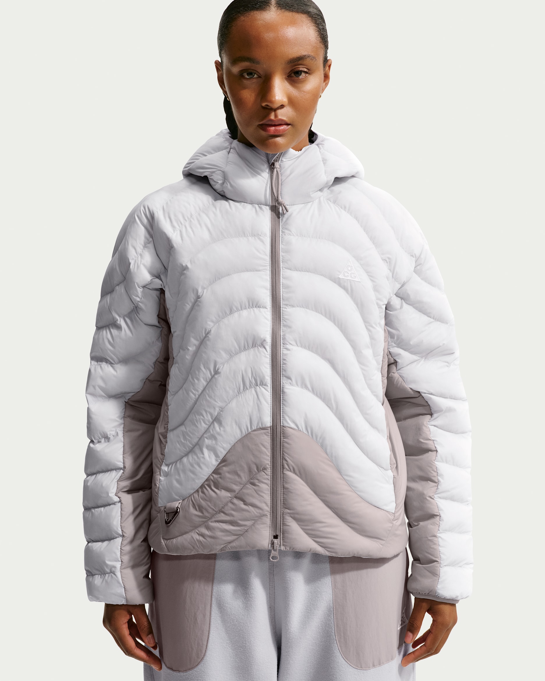 Nike ACG "Lava Flow" Women's Therma-FIT ADV Jacket - Photon Dust/Grey Fog/Photon Dust/Summit White