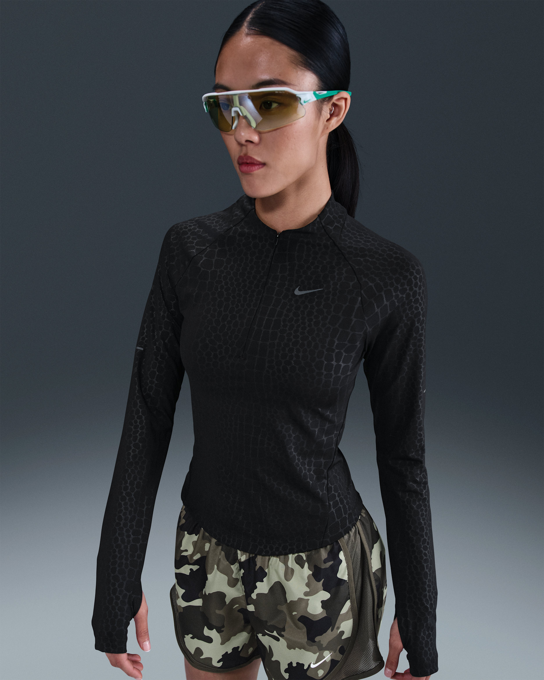 나이키 러닝 디비전 여성 드라이 핏 러닝 미드 레이어 - 블랙