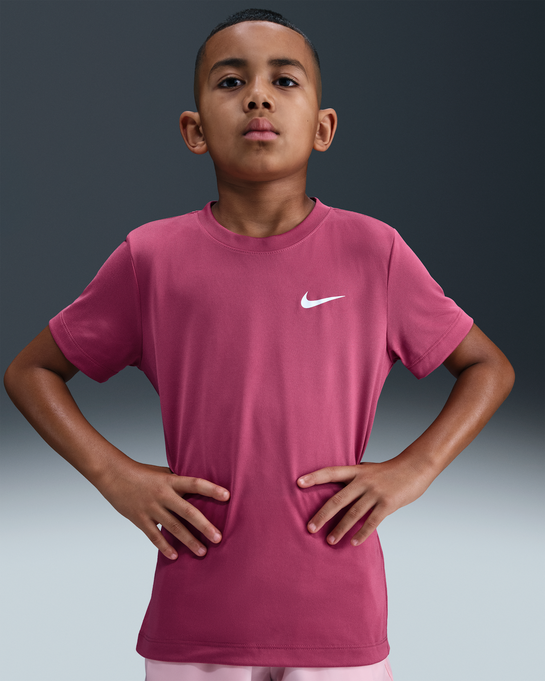 Playera Dri-FIT para niños talla grande Nike Legend - Remolacha dulce