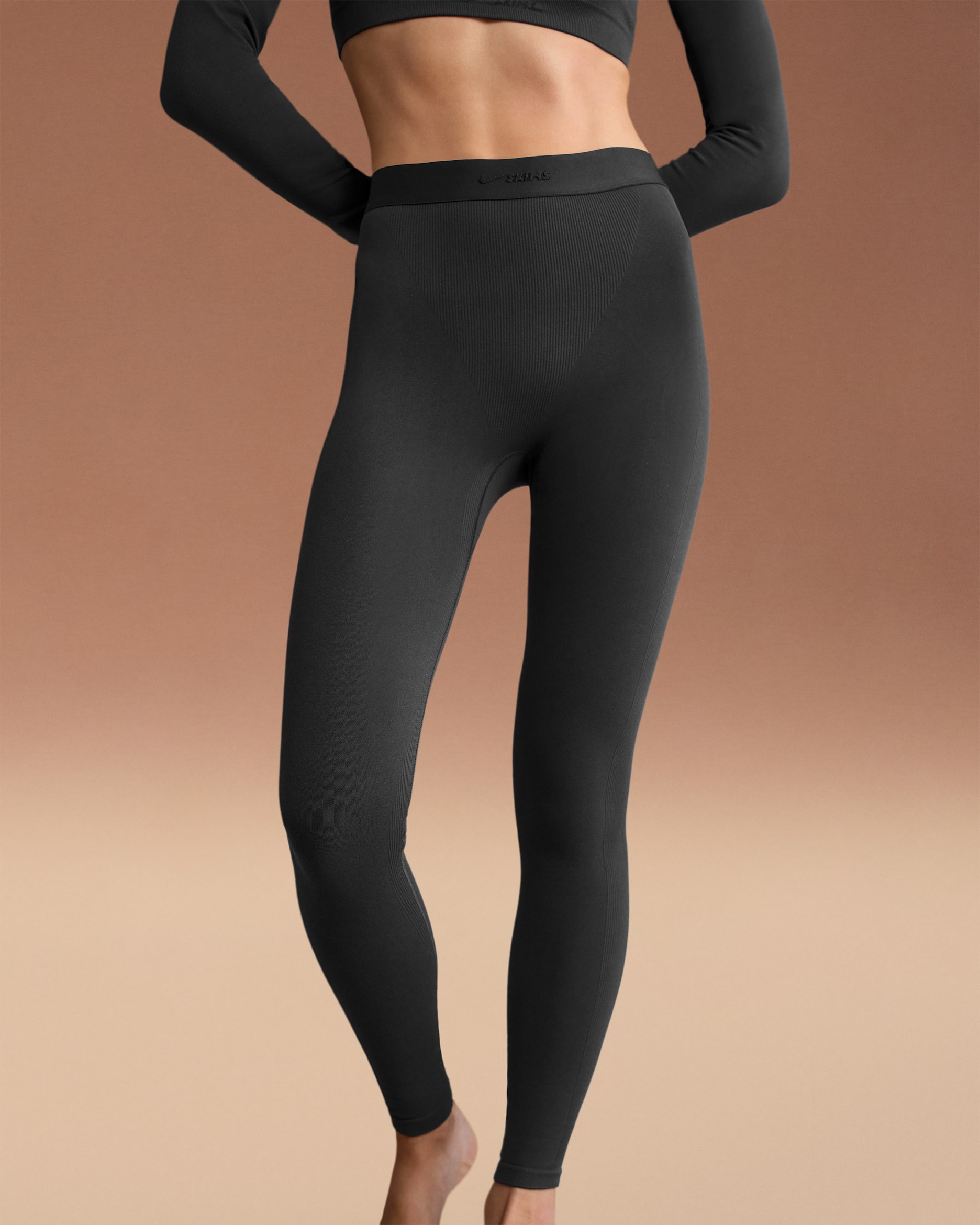 NikeSKIMS Vintage Seamless Women's High-Waisted 26" Leggings