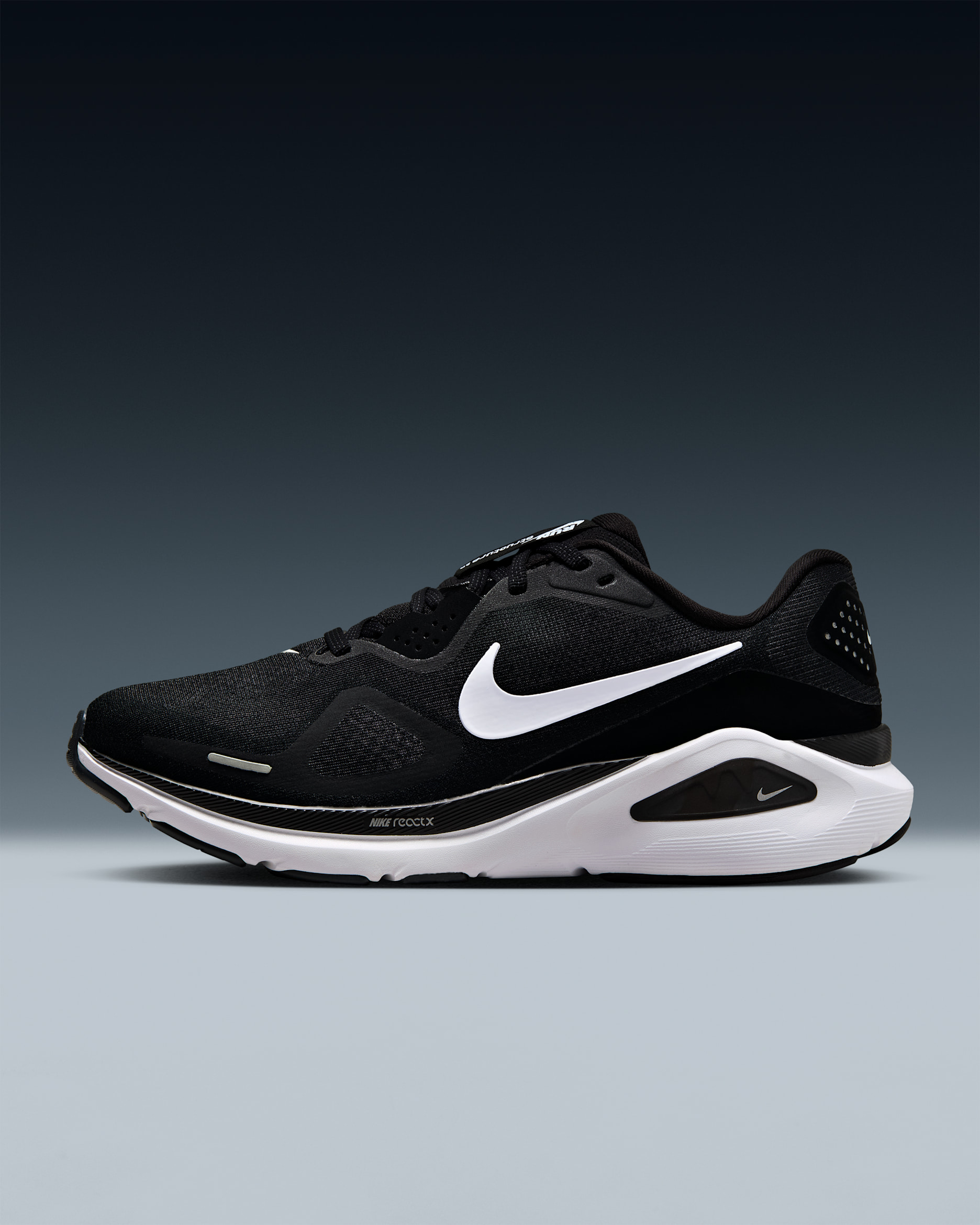 Nike Structure 26 Straßenlaufschuh (Damen, extraweit) - Schwarz/Wolf Grey/Metallic Silver/Weiß