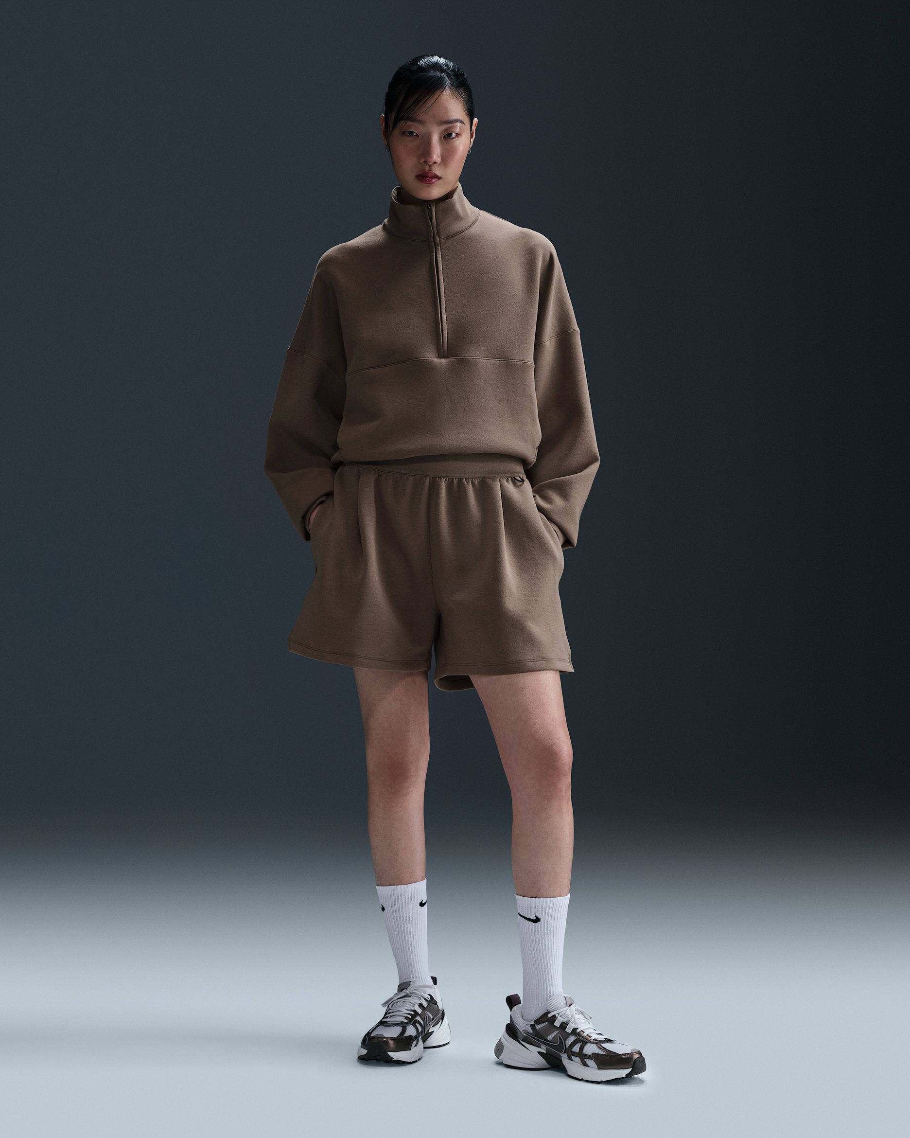 Nike 24.7 ImpossiblySoft Women's Dri-FIT Mid-Rise Loose 10cm (approx.) Shorts - Mink Brown/Black/Ironstone