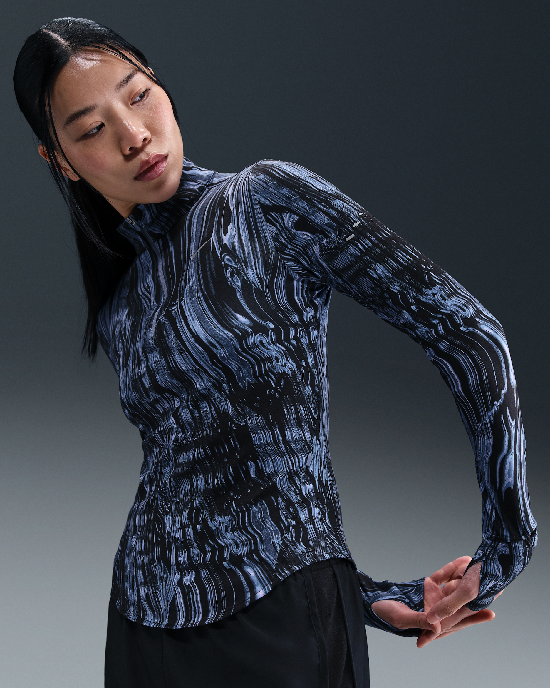 나이키 스위프트 여성 드라이 핏 UV 하프집 프린트 러닝 탑 - 월드 인디고