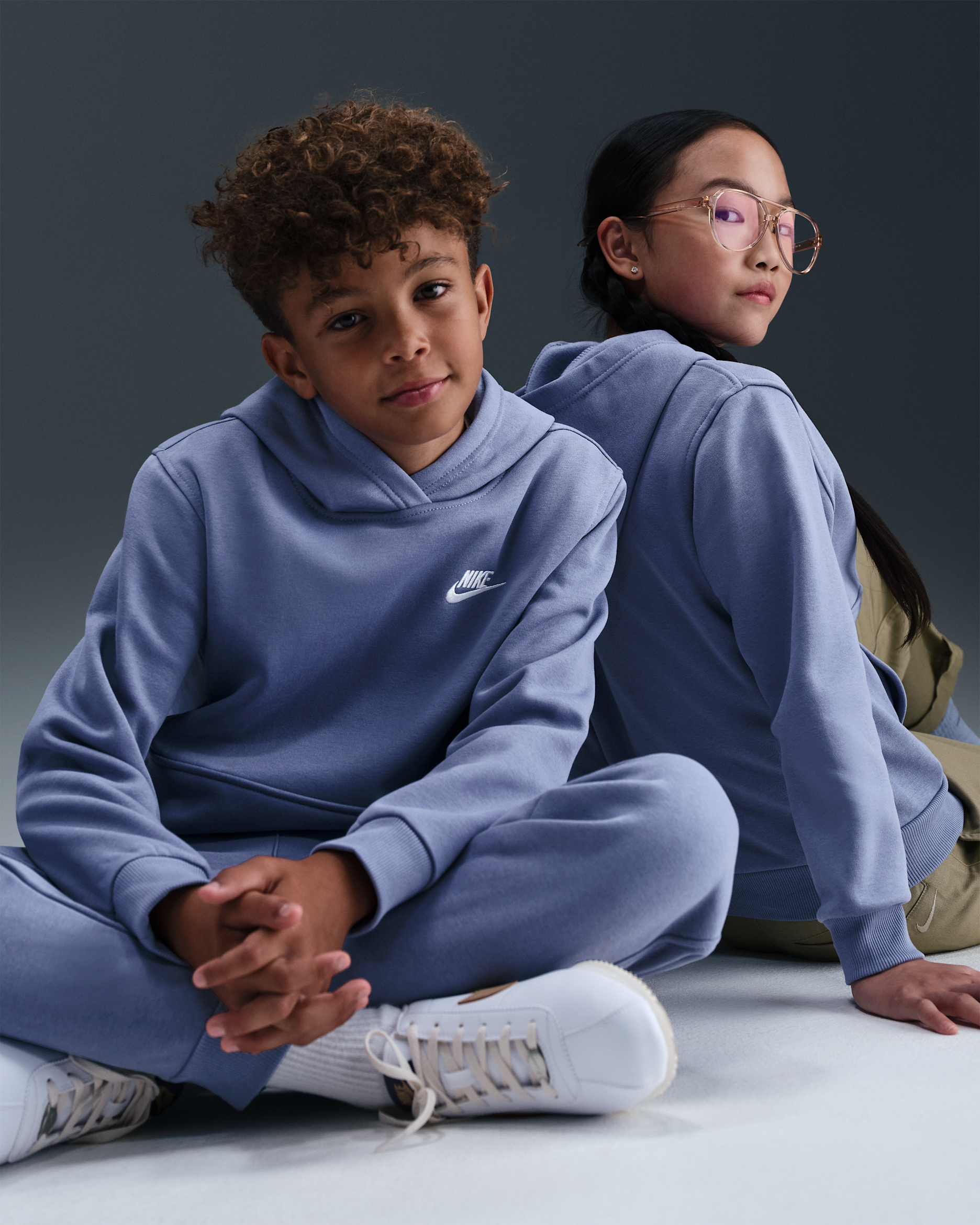 Nike Sportswear Club Fleece Big Kids' Pullover Hoodie - World Indigo/White