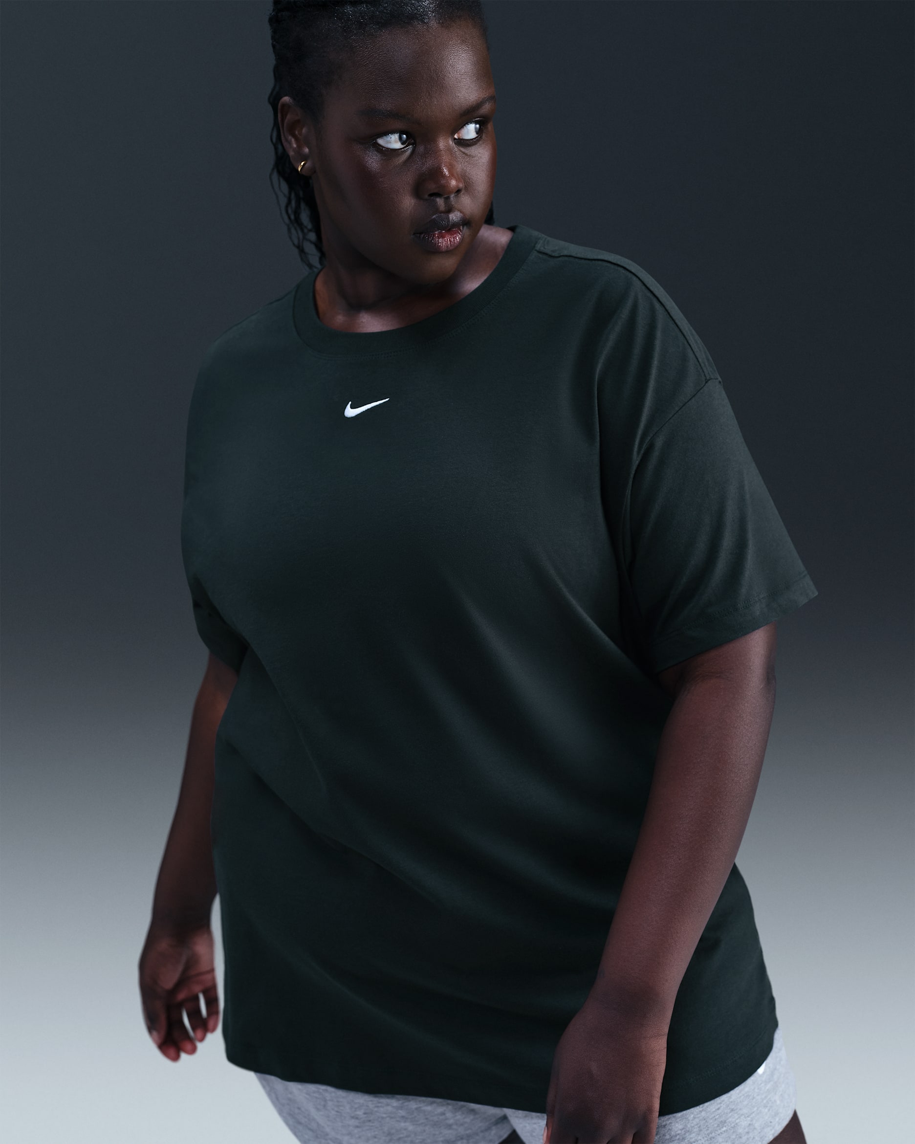 Nike Sportswear Essential Women's T-Shirt (Plus Size) - Seaweed