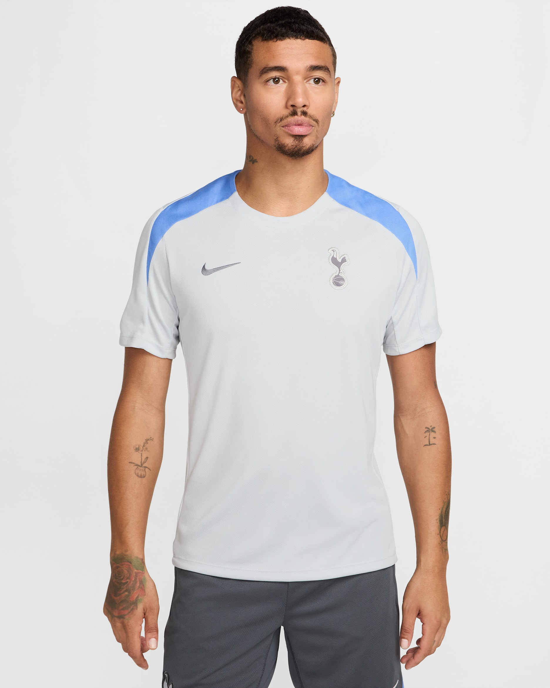 Tottenham Hotspur Strike Nike Dri-FIT Kurzarm-Fußballoberteil aus Strickmaterial für Herren - Grey Fog/Grey Fog/Polar/Dark Grey