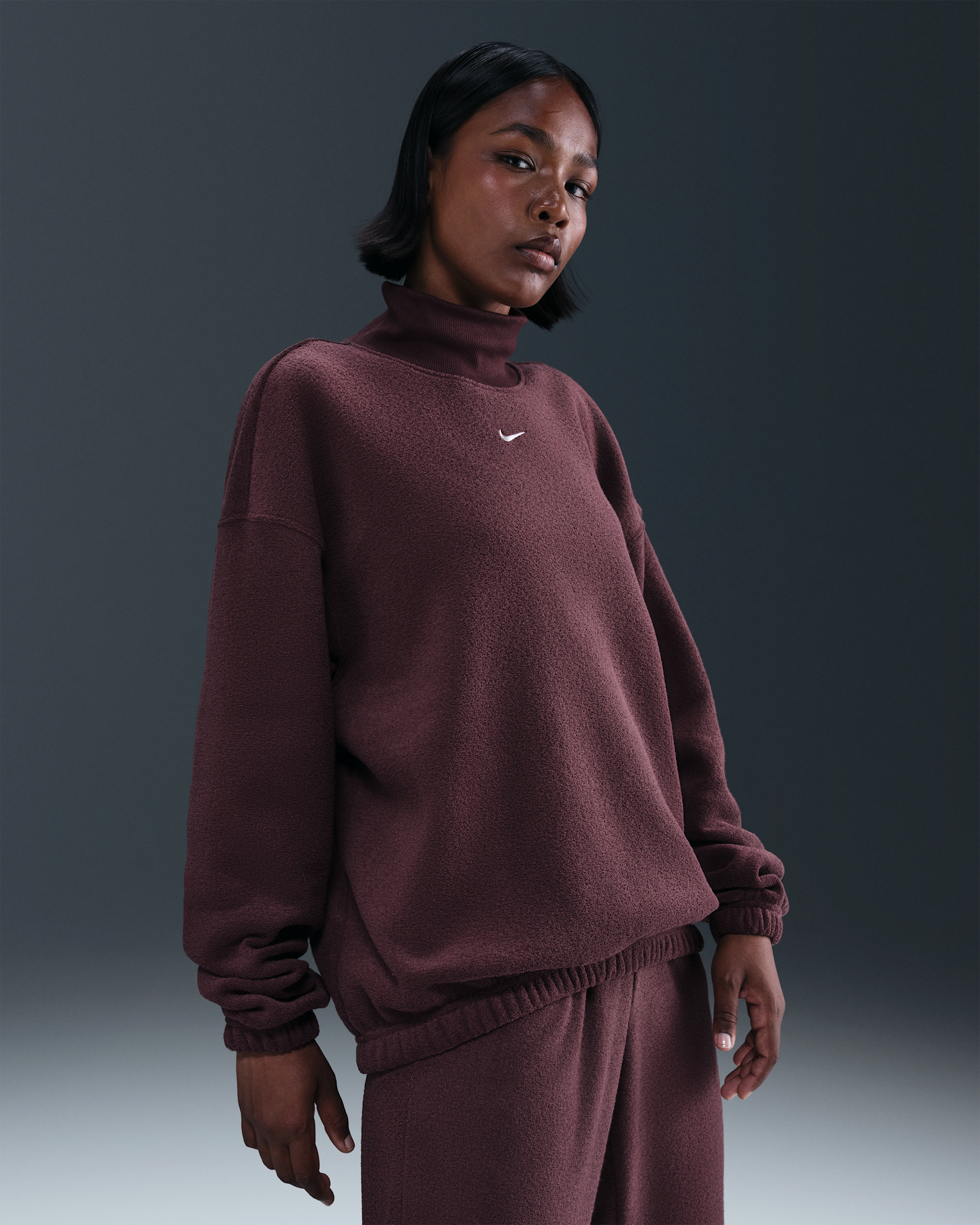Haut oversize à col montant en tissu Fleece cosy Nike Sportswear Phoenix Plush pour femme - Burgundy Crush/Sail