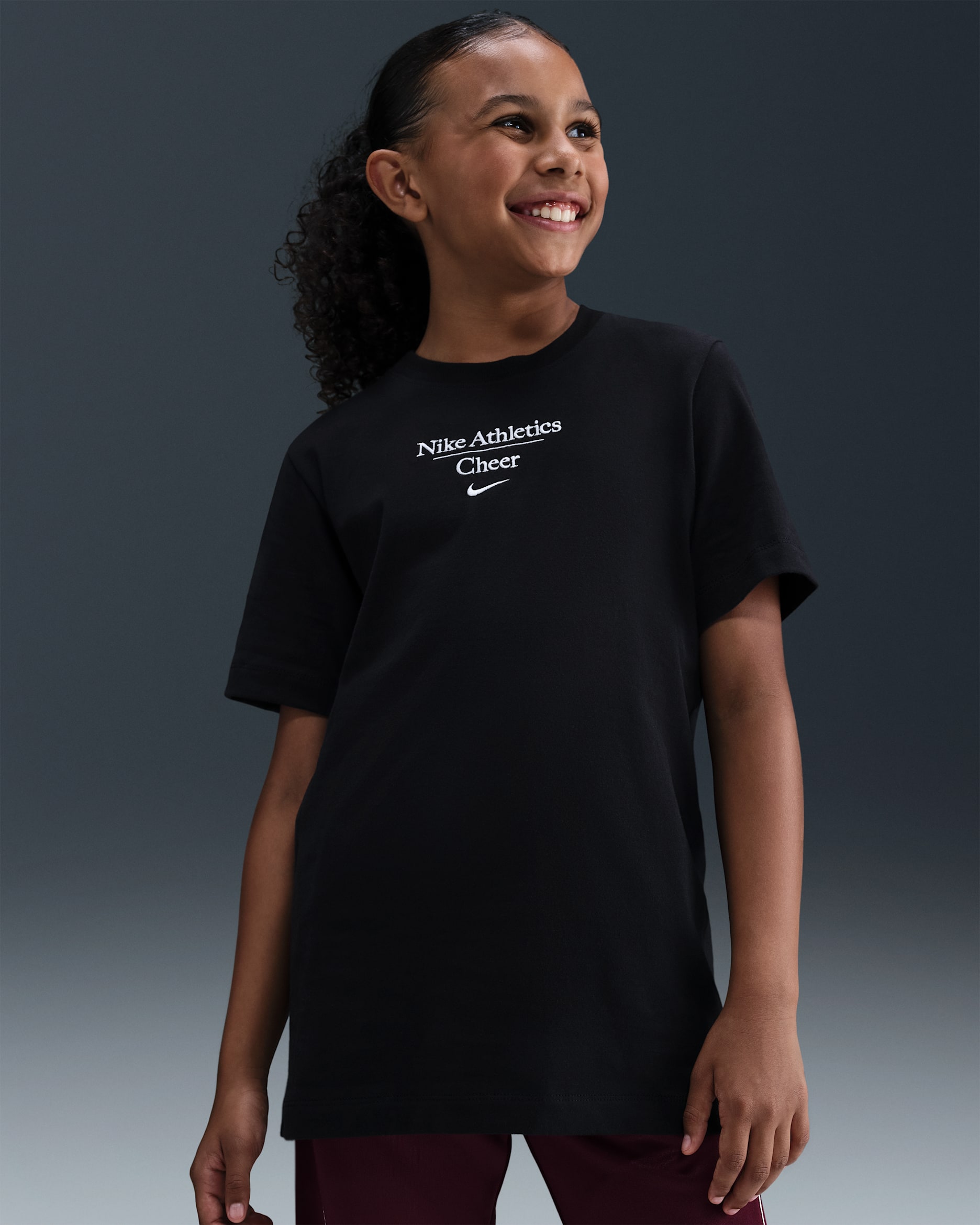 Playera para niños talla grande Nike Cheer - Negro