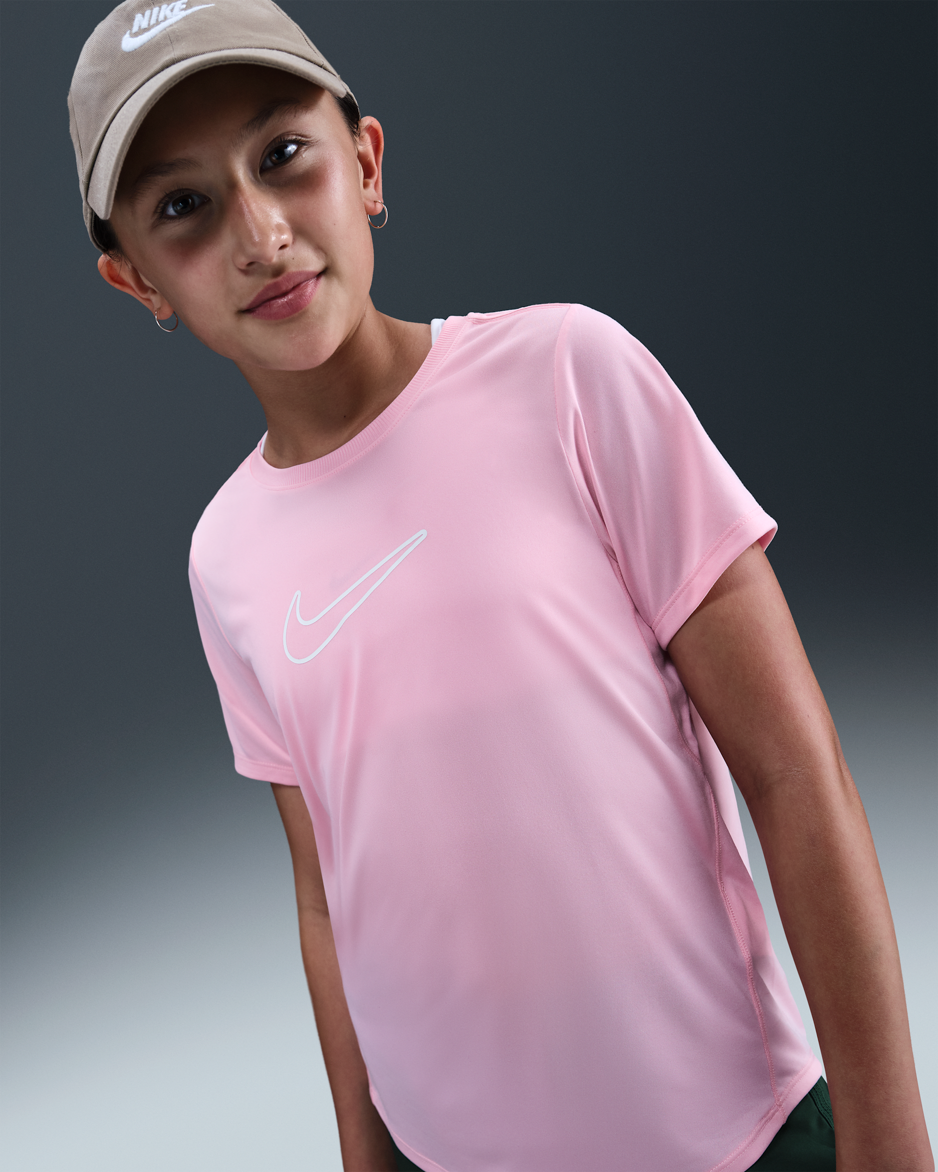 Haut à manches courtes Dri-FIT Nike One Fitted pour ado (fille) - Medium Soft Pink/Blanc