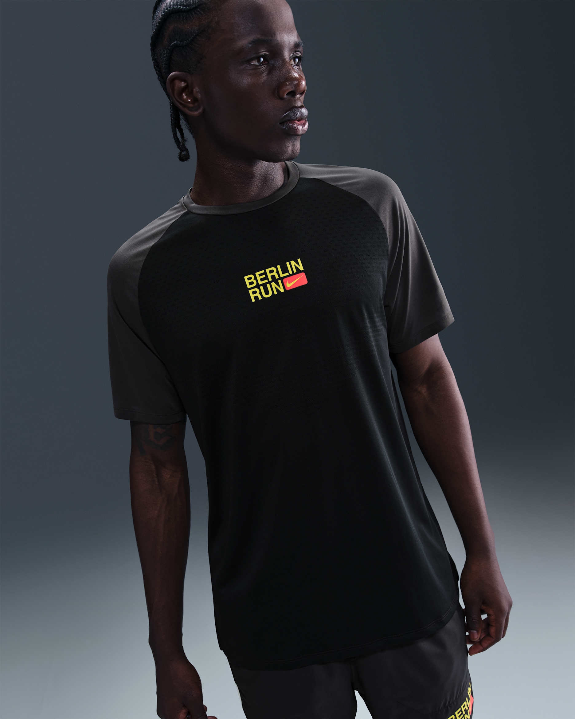 Haut de running à manches courtes Dri-FIT ADV Nike Stride pour homme - Noir/Anthracite