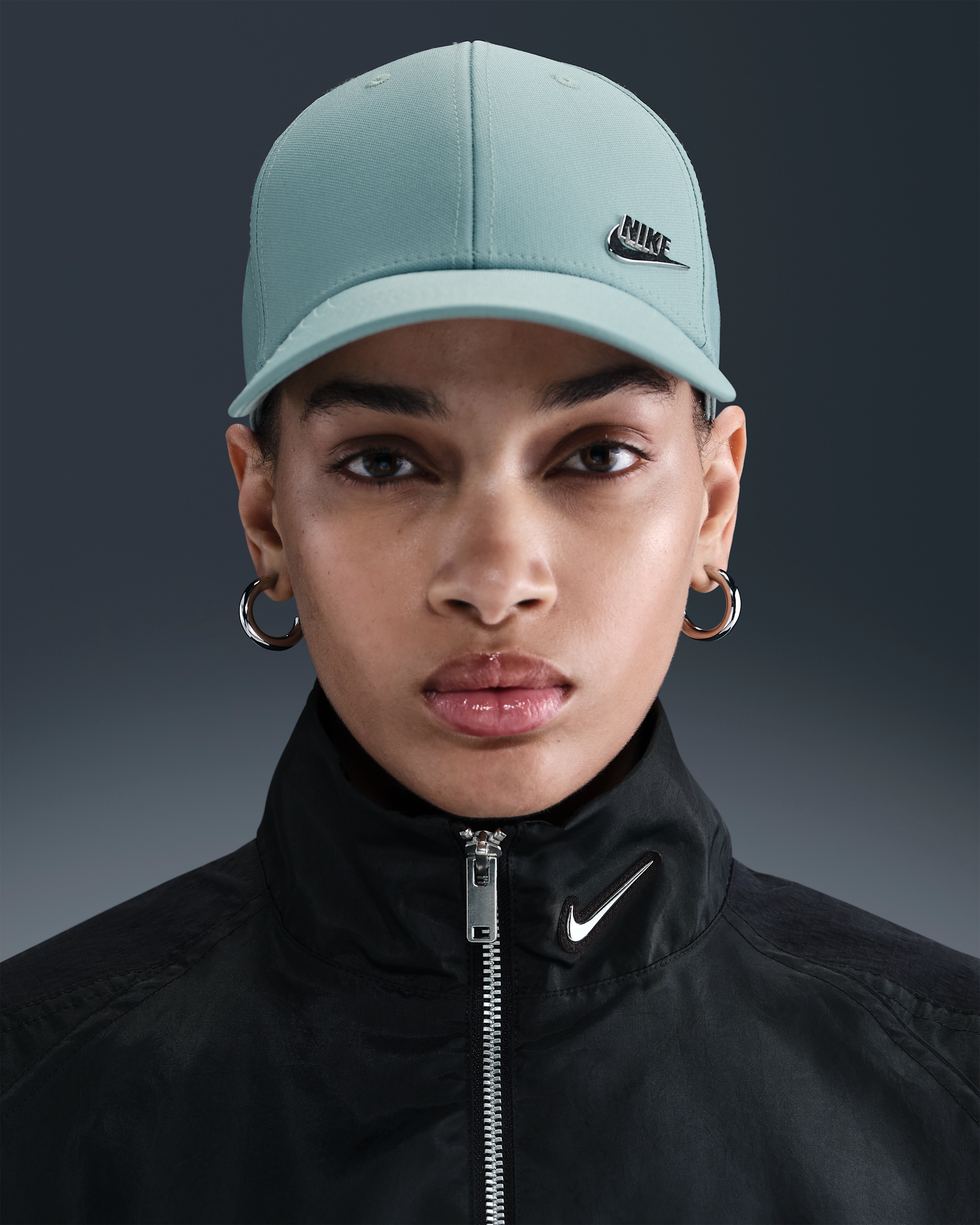 Nike Dri-FIT Club Structured Metal Logo Cap - Cannon/Metallic Silver