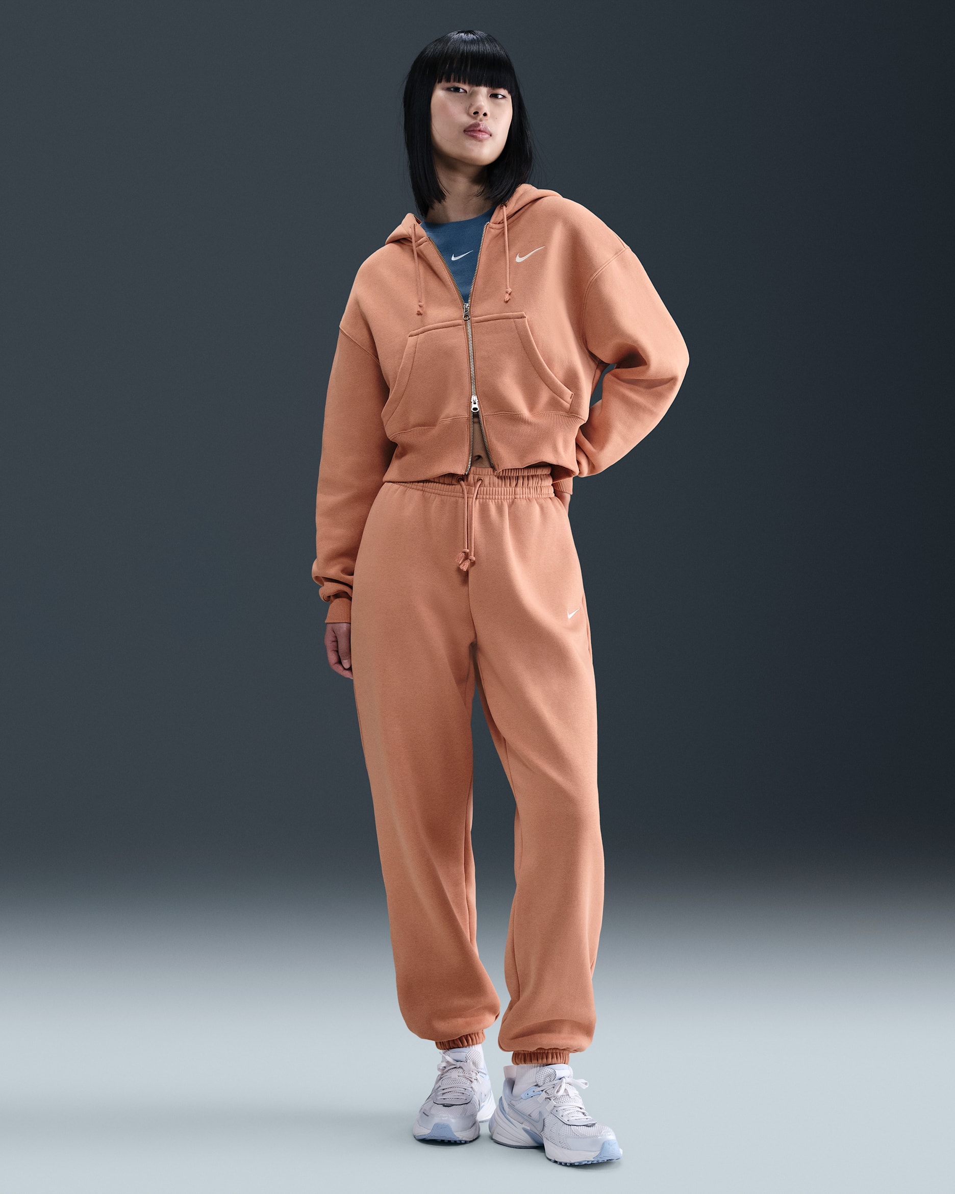 Nike Sportswear Phoenix Fleece Women's High-Waisted Oversized Tracksuit Bottoms - Rose Gold/Sail