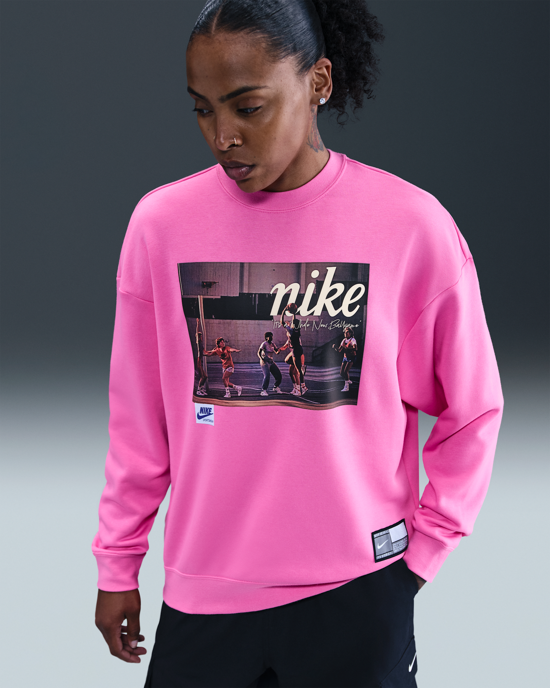 Nike Club Fleece Women's Loose Crew - Playful Pink