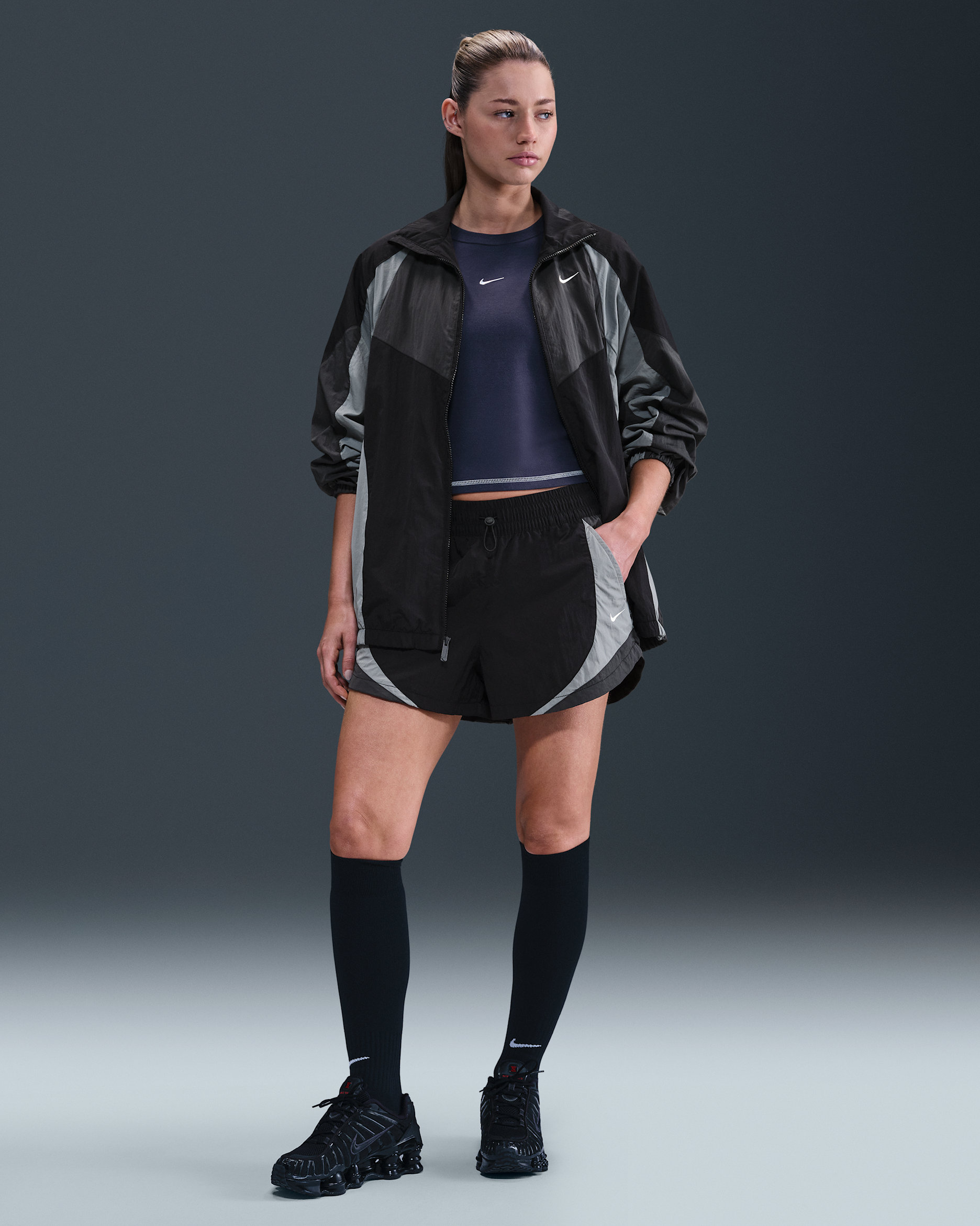 Nike Sportswear Women's Mid-Rise Loose 7.5cm (approx) Athletics Shorts - Black/Dark Smoke Grey/Smoke Grey/Sail