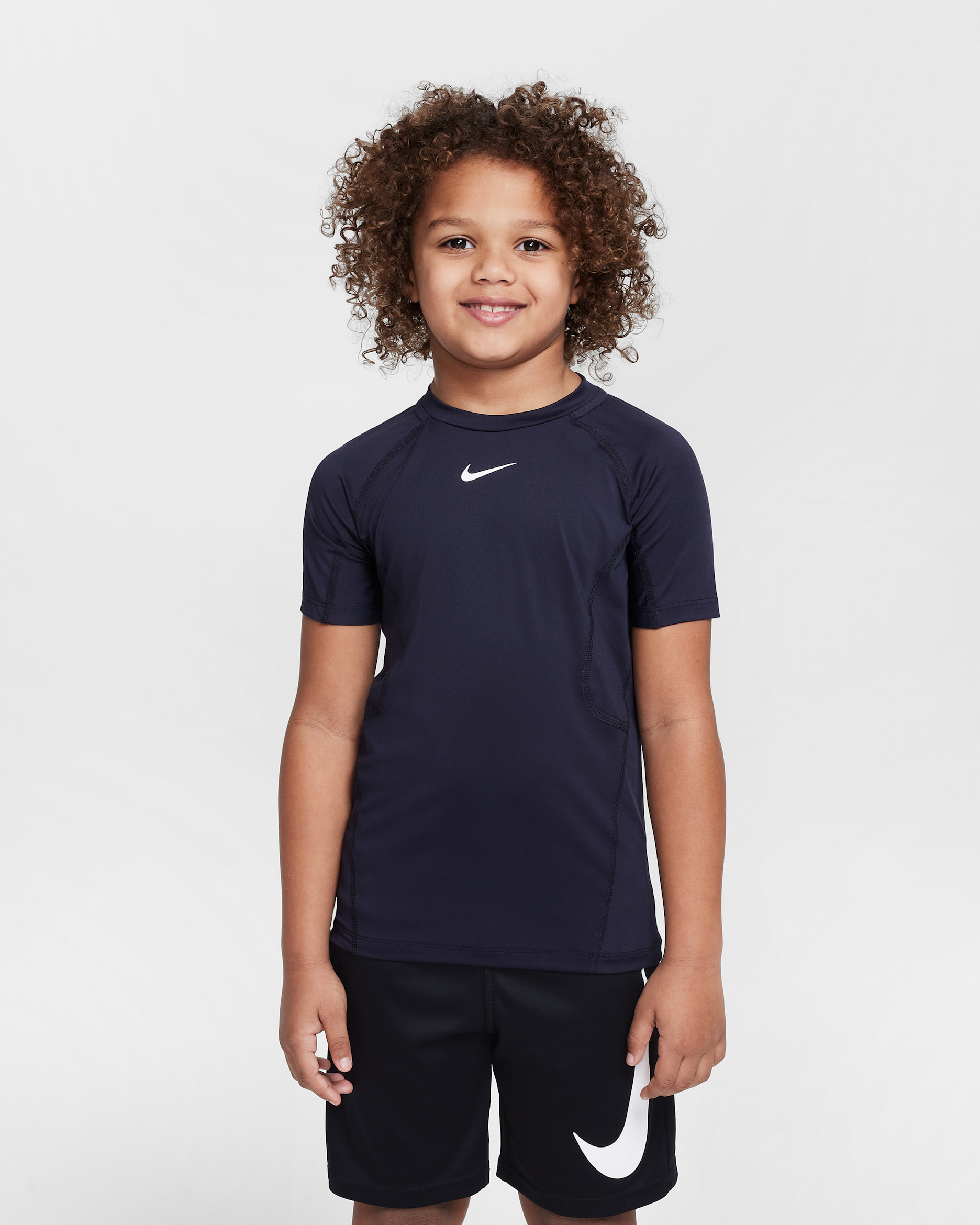 Playera de manga corta para niños talla pequeña Nike Dri-FIT Pro - Negro