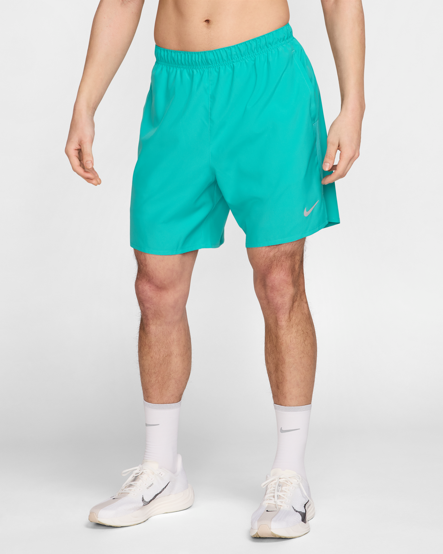 Shorts de correr 2 en 1 Dri-FIT de 18 cm para hombre Nike Challenger - Cactus empolvado/Cactus empolvado/Cactus empolvado