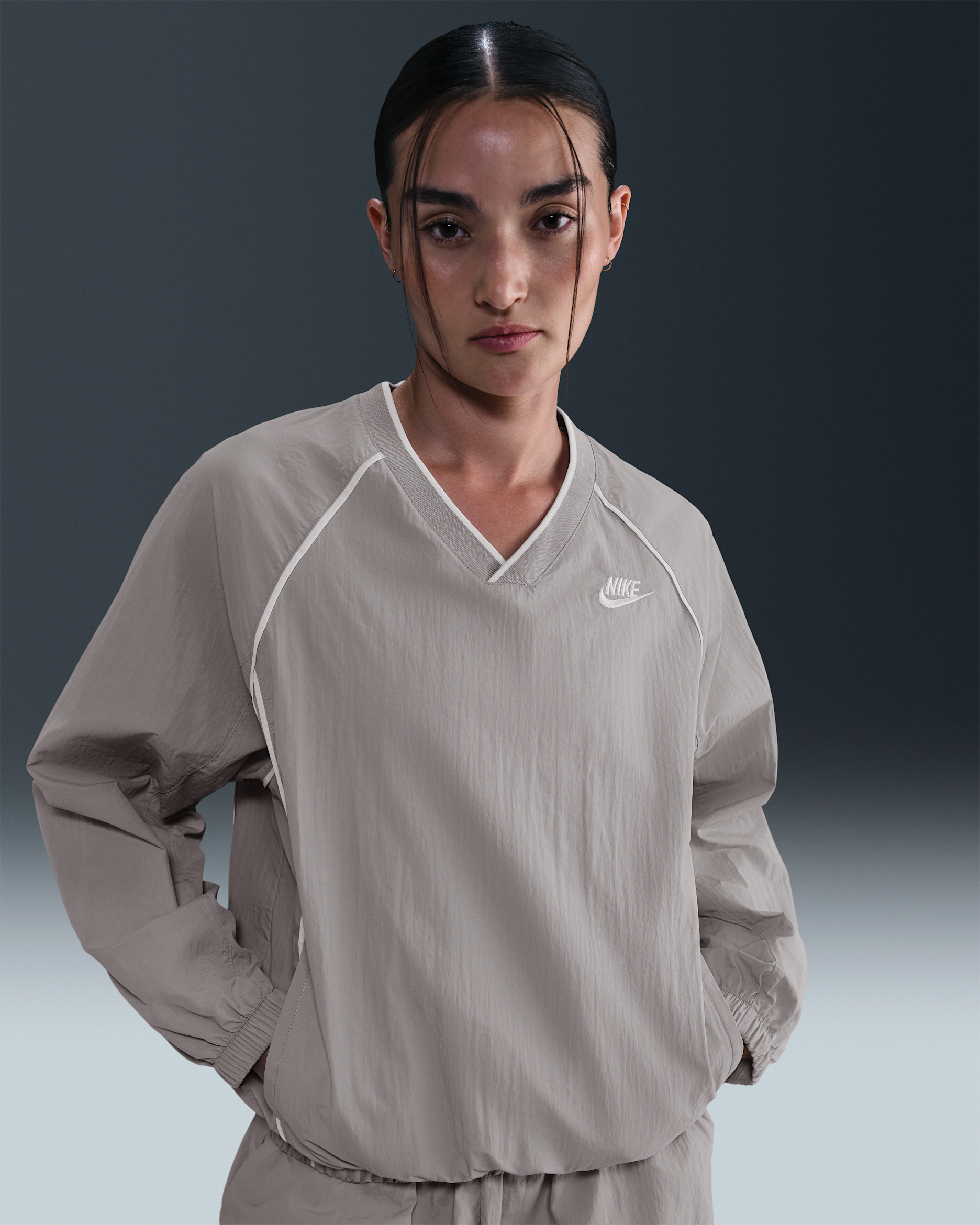 Nike Sportswear Windrunner Women's Pullover Top - College Grey/Sail