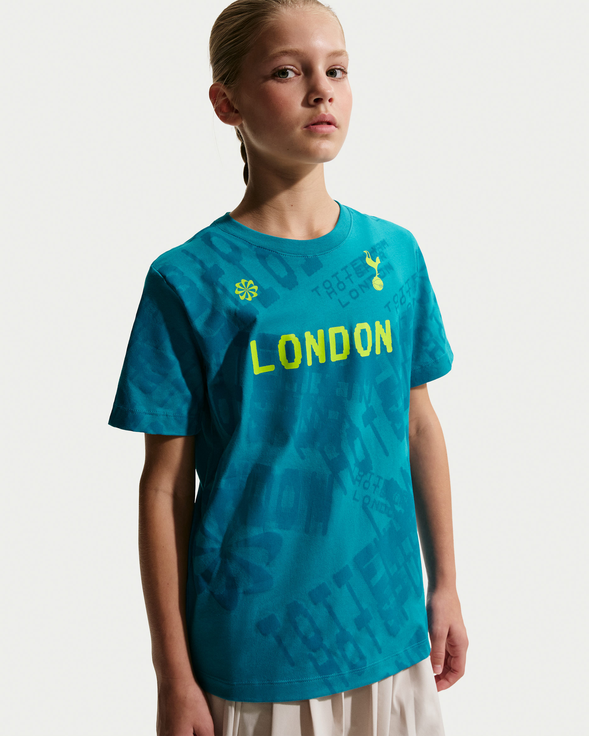Tottenham Hotspur Older Kids' Nike Football T-Shirt - Cyber Teal