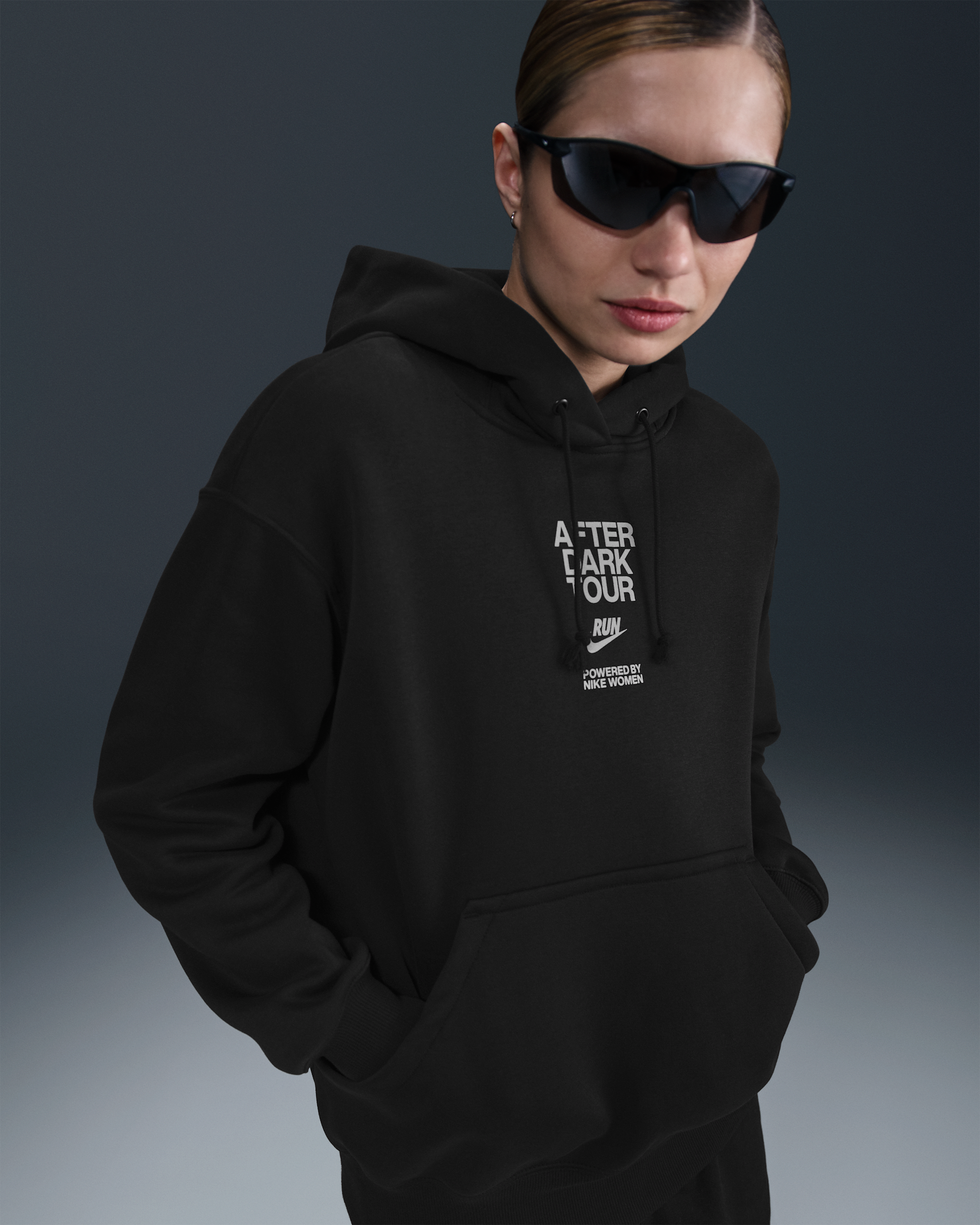 Sudadera con gorro con gráfico oversized para mujer Nike After Dark Tour - Negro