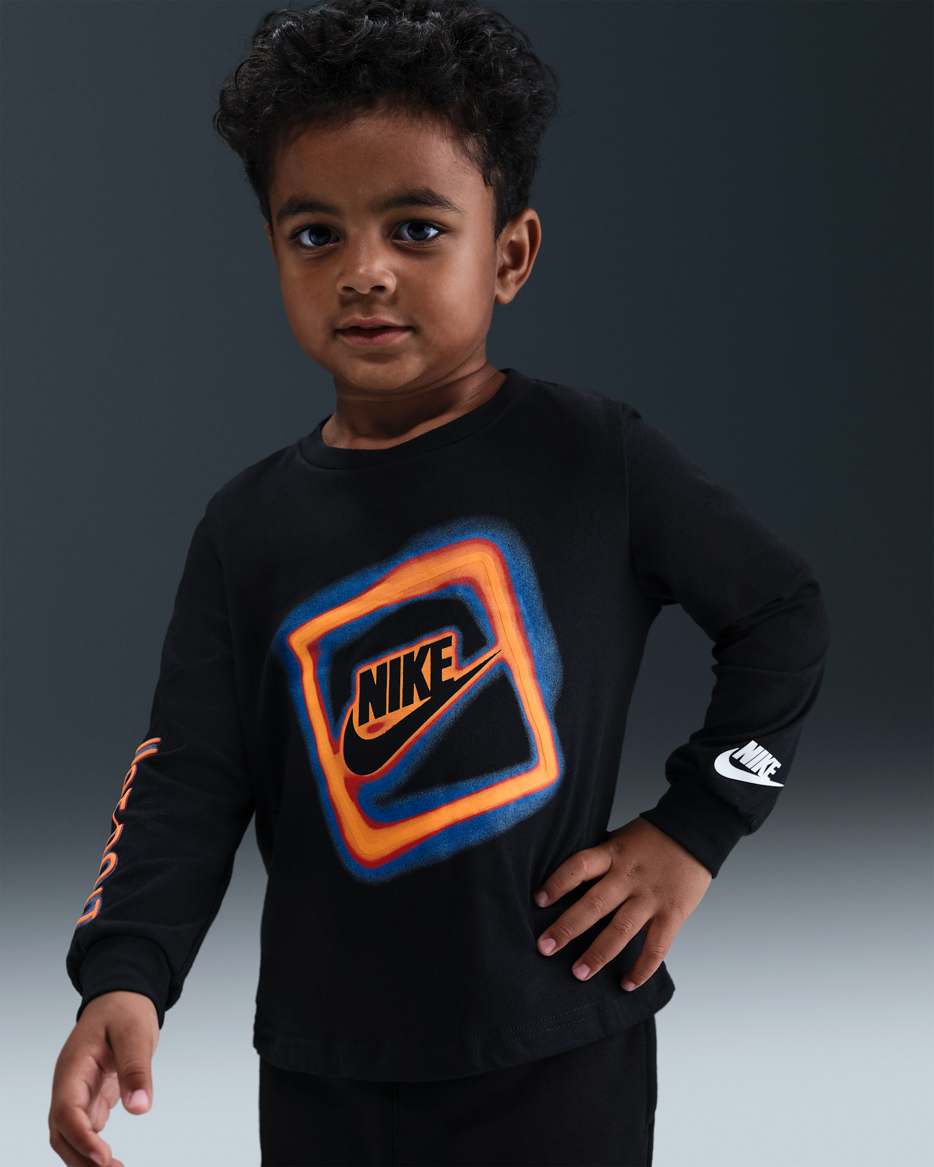 Playera de manga larga infantil Nike Glow With Me - Negro