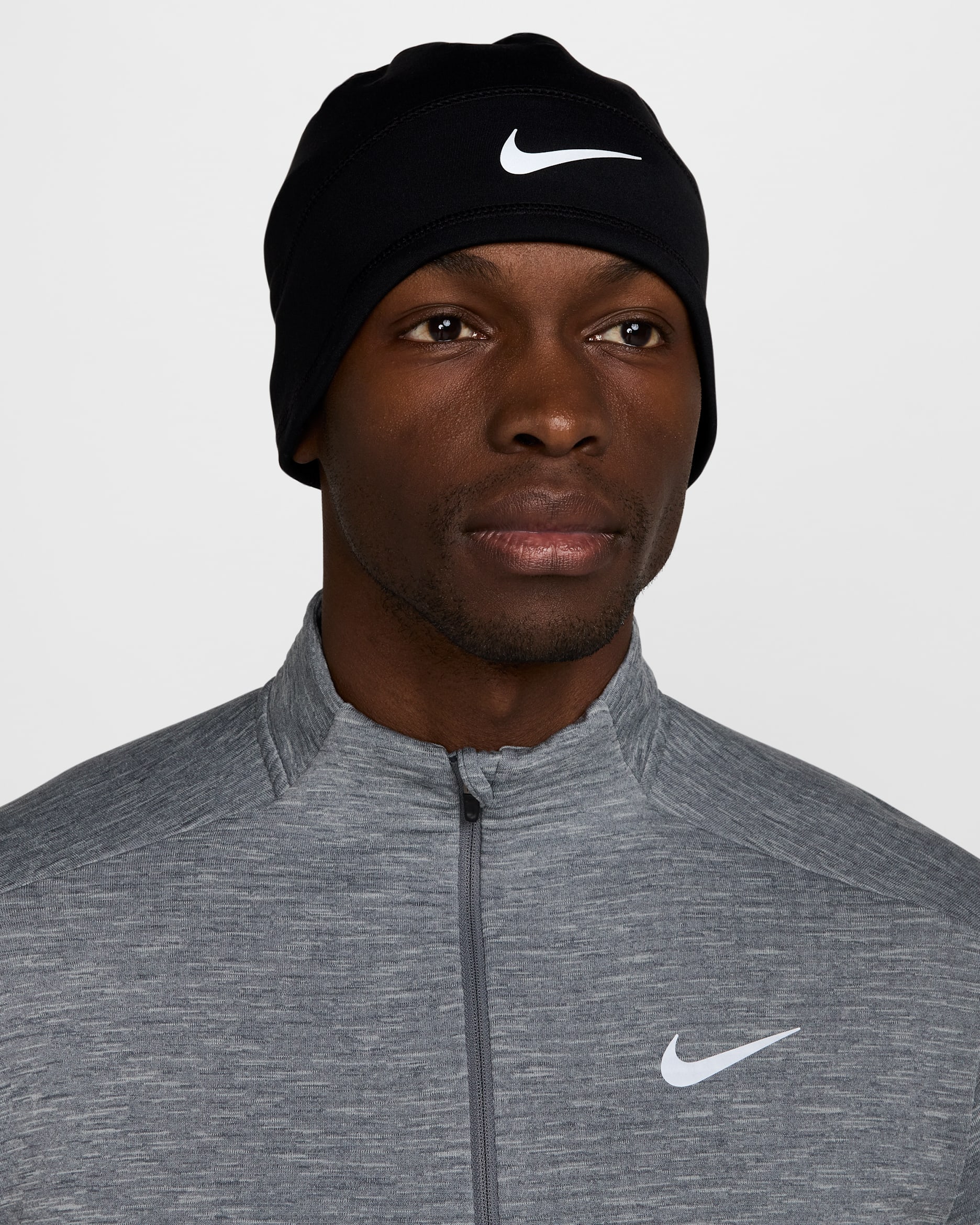 Gorro sin dobladillo Dri-FIT Nike Terra - Negro/Plata