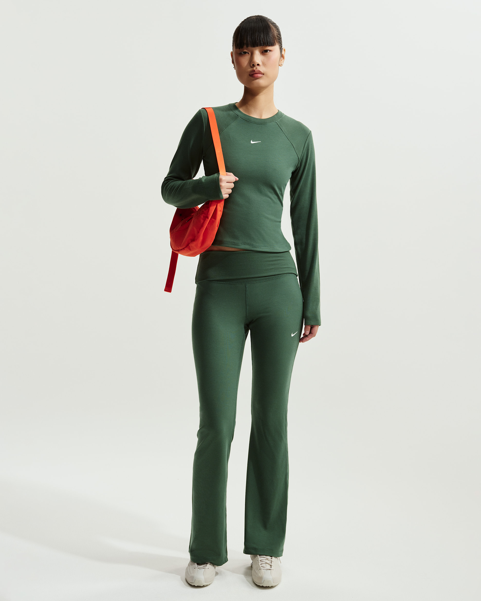 Nike Sportswear Chill Knit Women's Mid-Rise Tight Ribbed Trousers - Fir/Sail