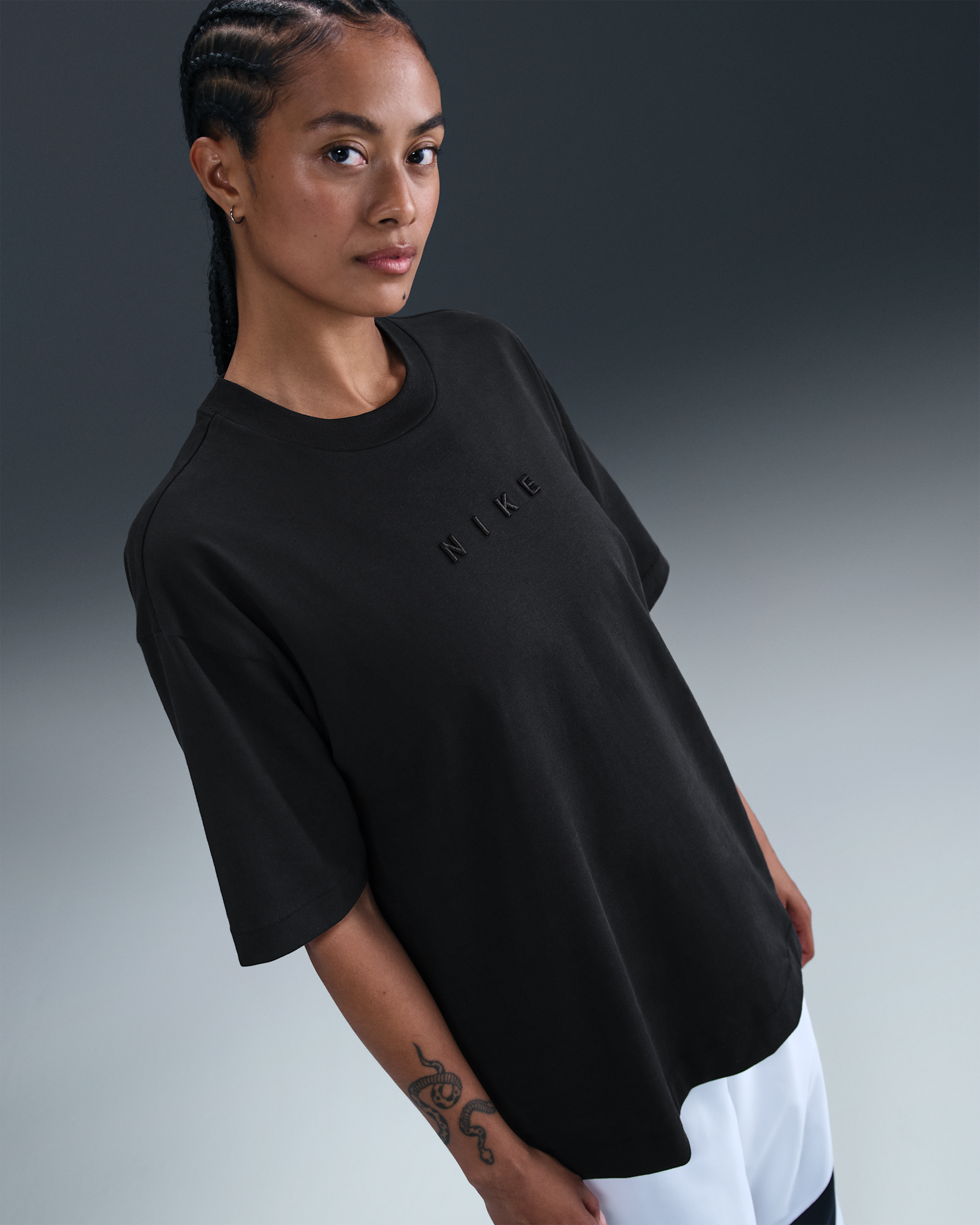 Nike Sportswear Women's Oversized Short-Sleeve T-Shirt - Black