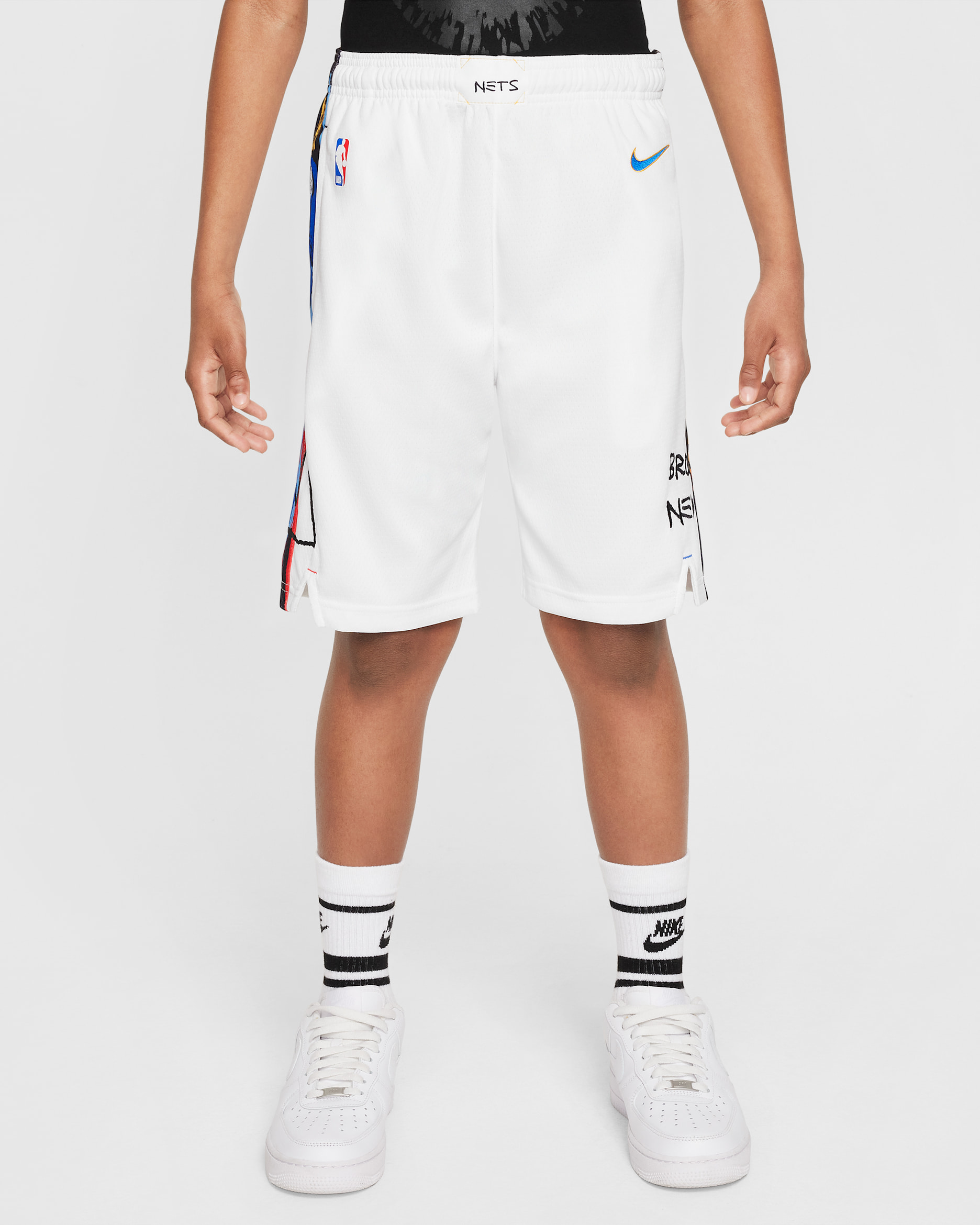 Brooklyn Nets Nike Dri-FIT NBA Swingman Shorts für ältere Kinder - Weiß