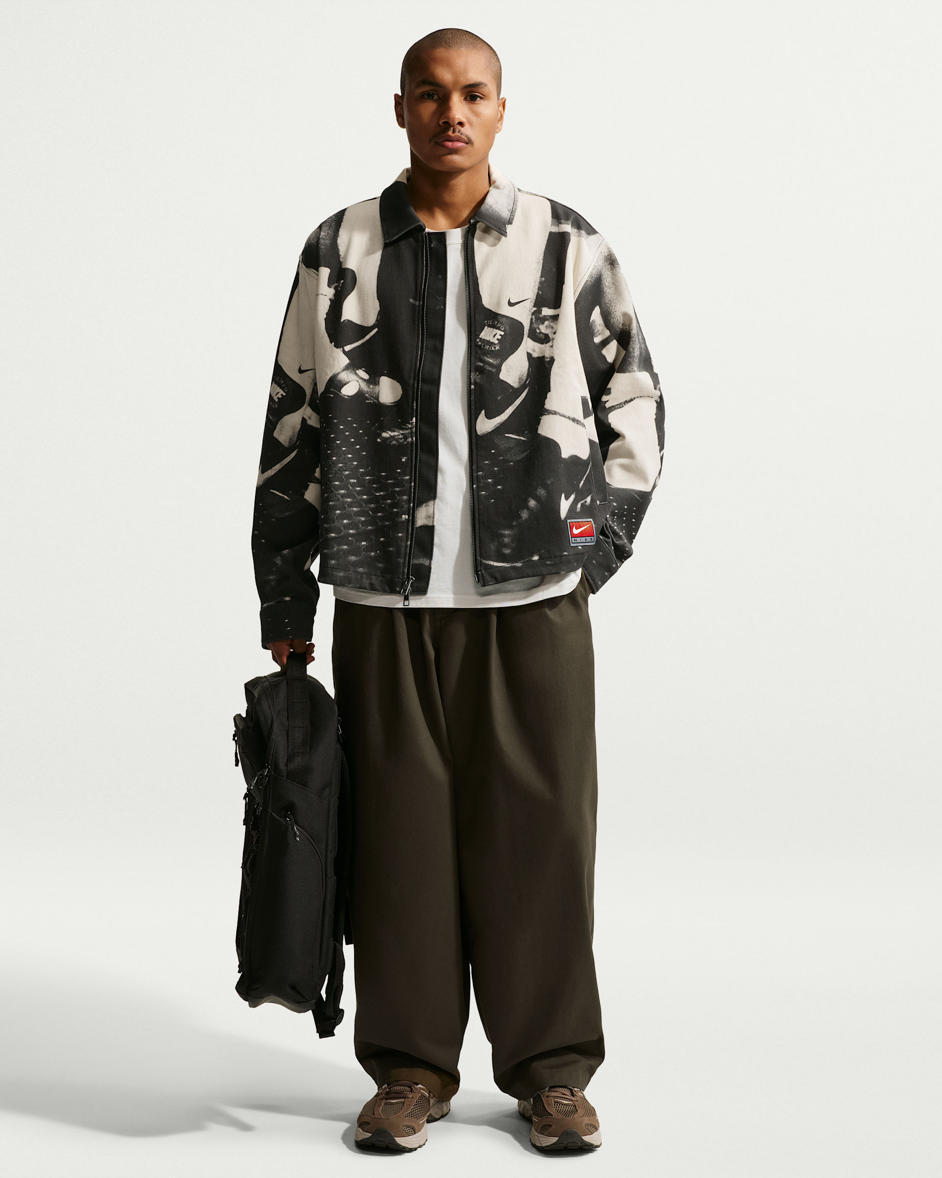 Nike Life Men's Wide-Leg Pants - Dark Hazel/Black