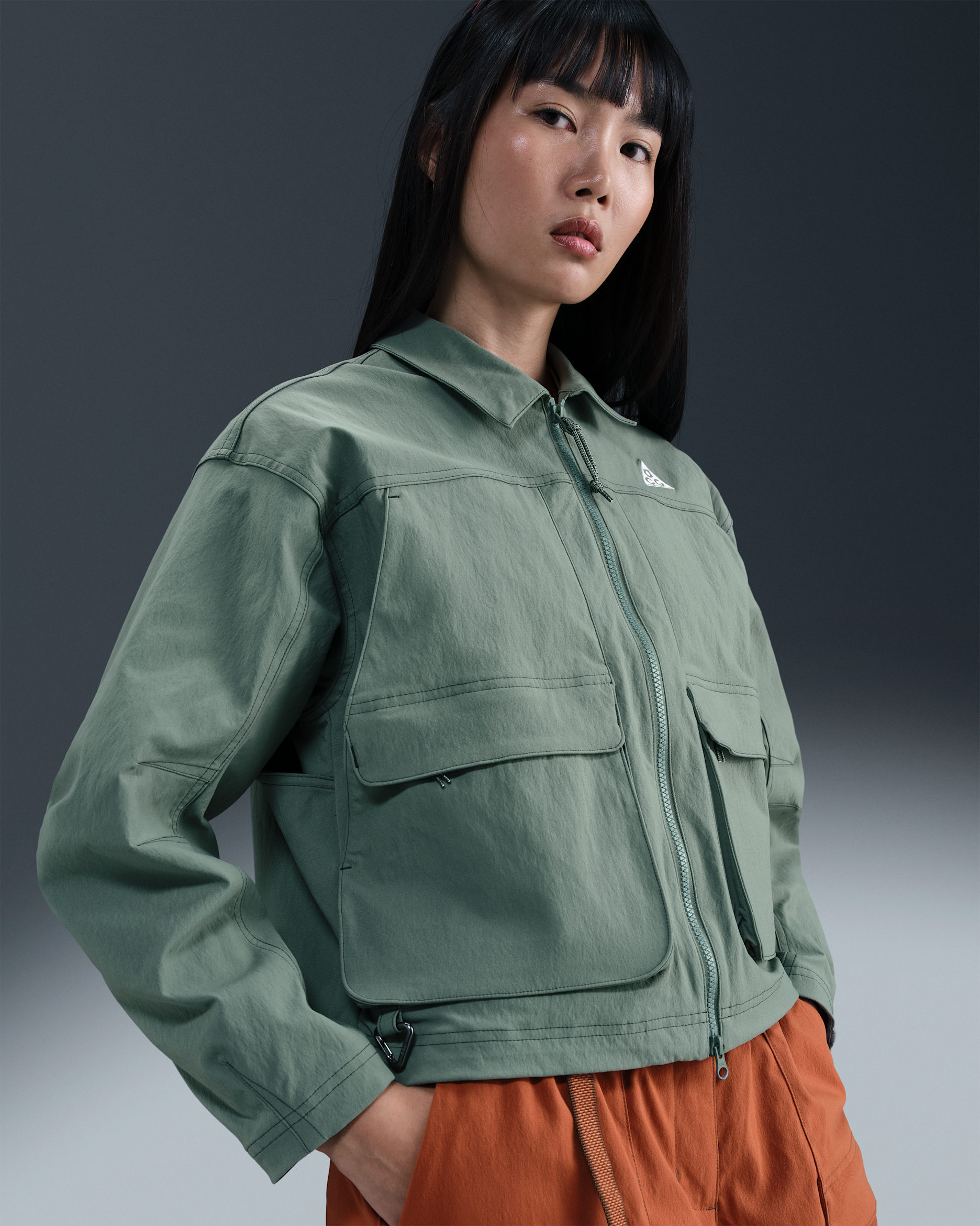 Nike ACG "Smith Summit" Women's UV-Resistant Jacket - Clay Green/Seaweed/Summit White