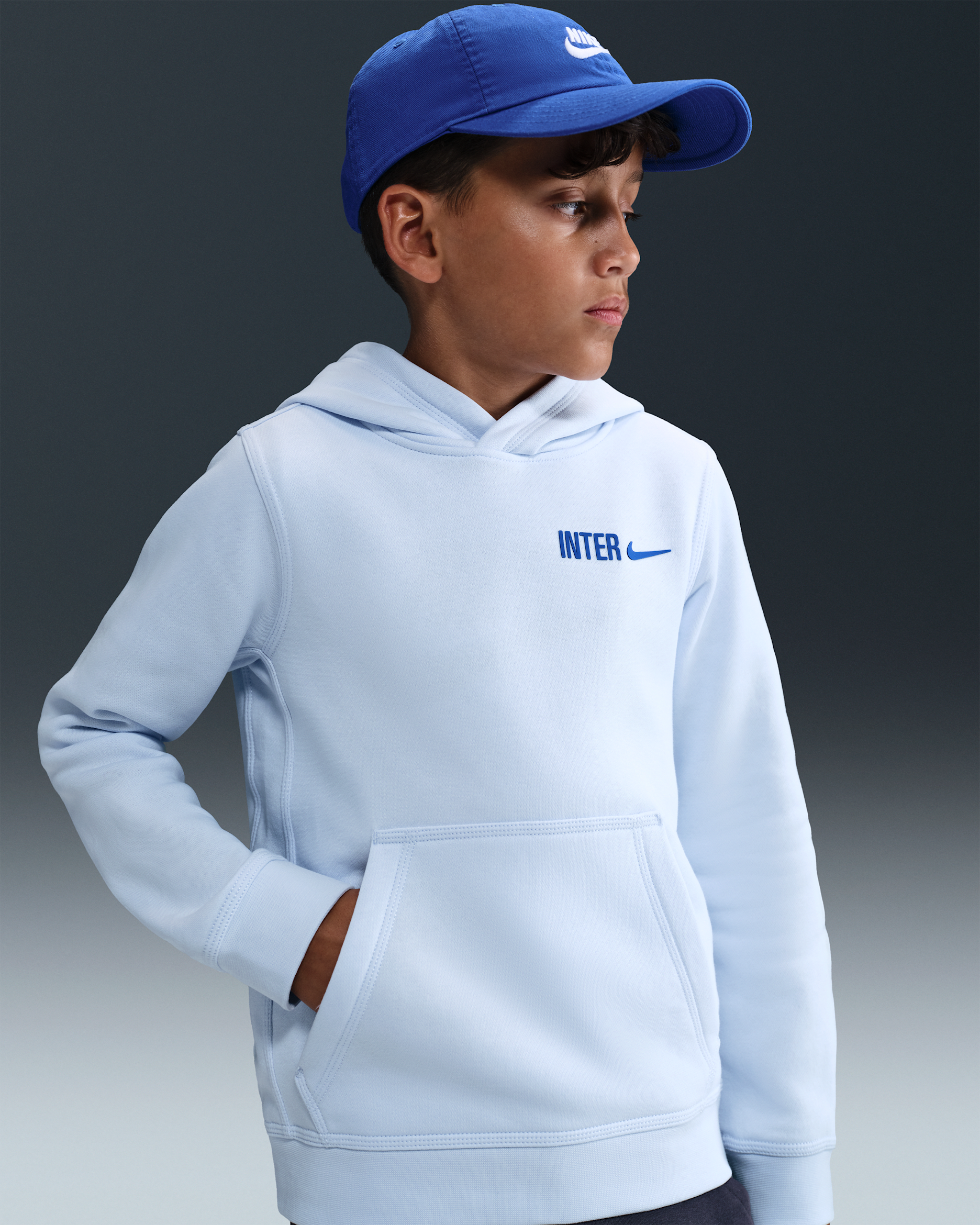 Inter Milan Club Older Kids' (Boys') Nike Football Fleece Pullover Hoodie - Football Grey/Lyon Blue