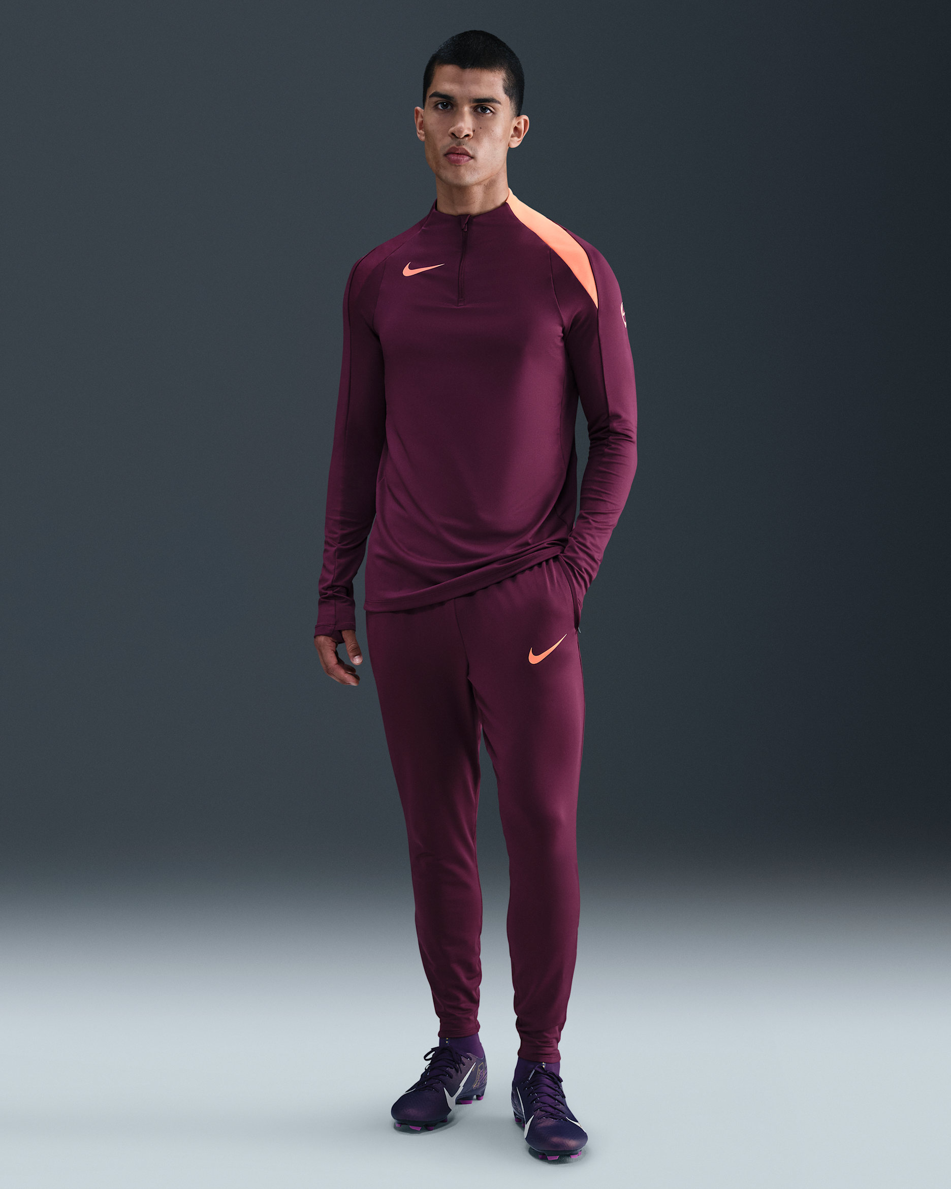 Nigeria Strike Dri-FIT-fodboldbukser til mænd - Bordeaux/Bordeaux/Orange Pulse/Orange Pulse