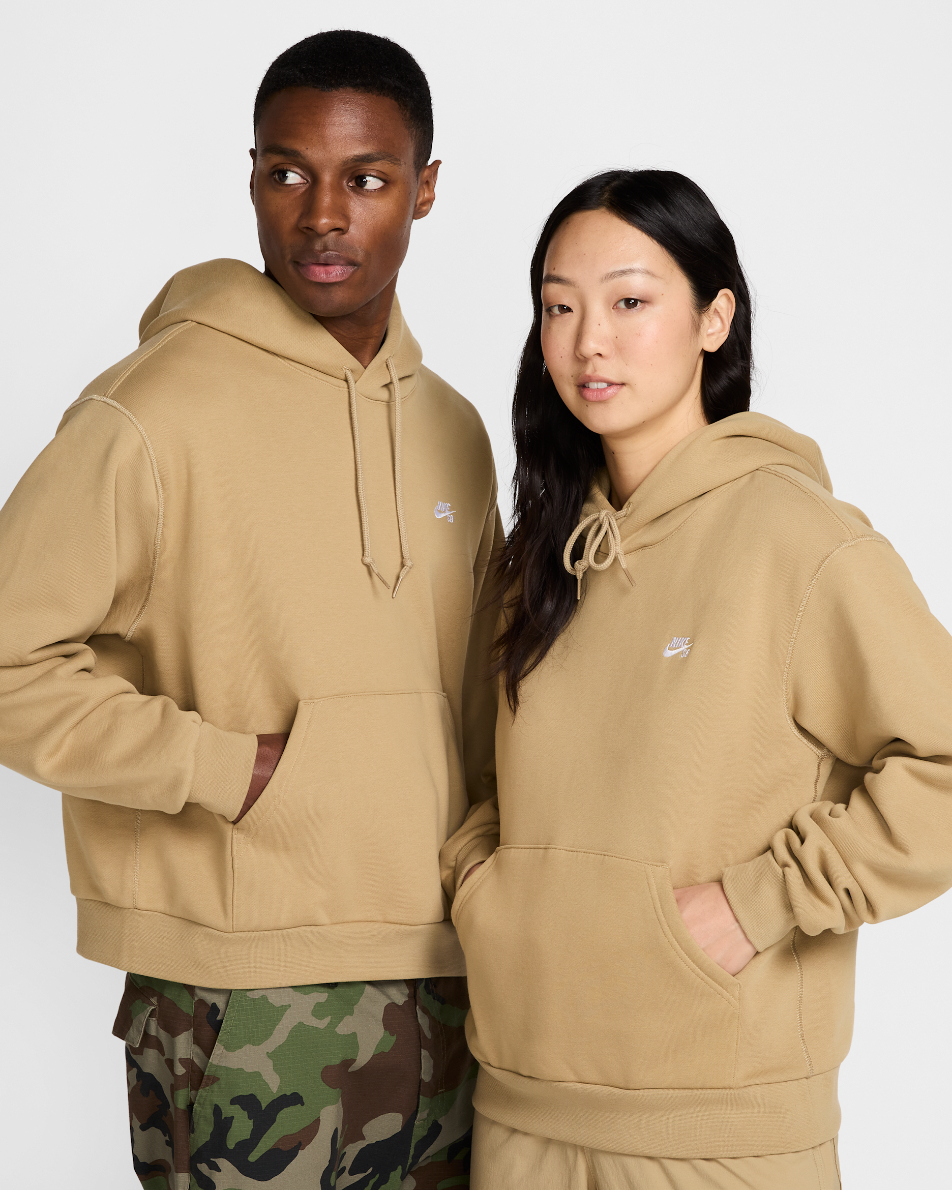 Nike SB Fleece-Skateboard-Hoodie - Parachute Beige/Weiß