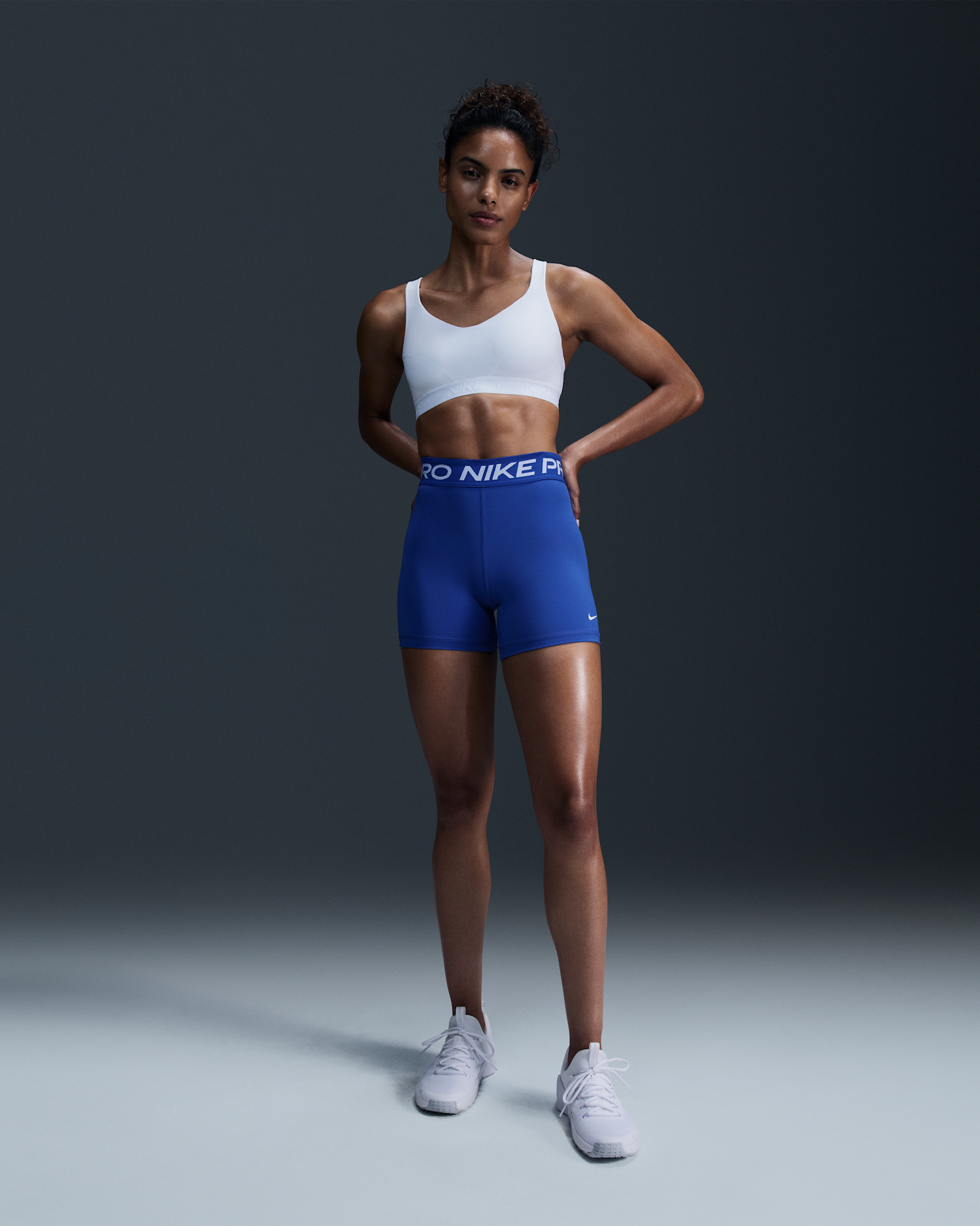 Nike Pro 365 Women's 5" Shorts - Hyper Royal/White