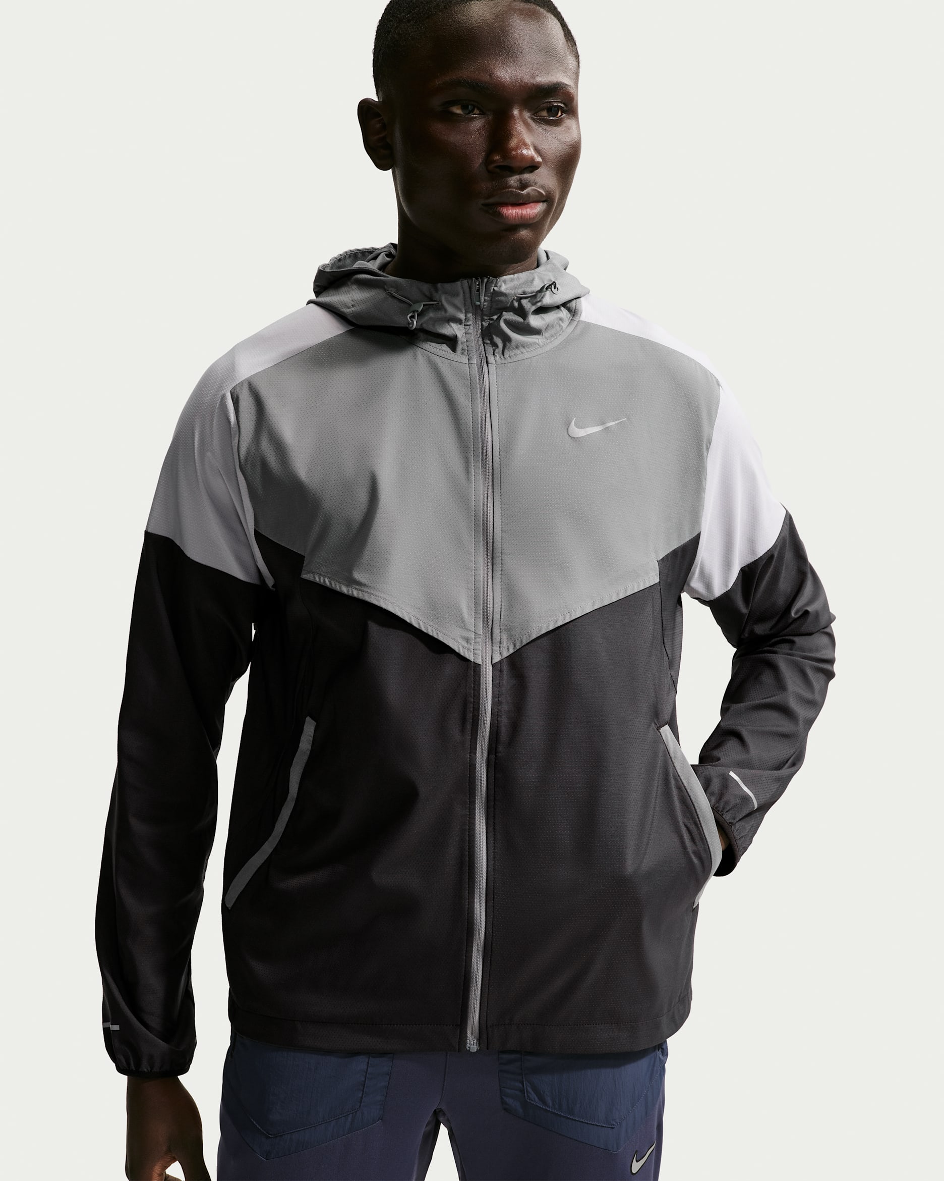 Nike Impossibly Light Windrunner Laufjacke (Herren) - Smoke Grey/Wolf Grey/Schwarz
