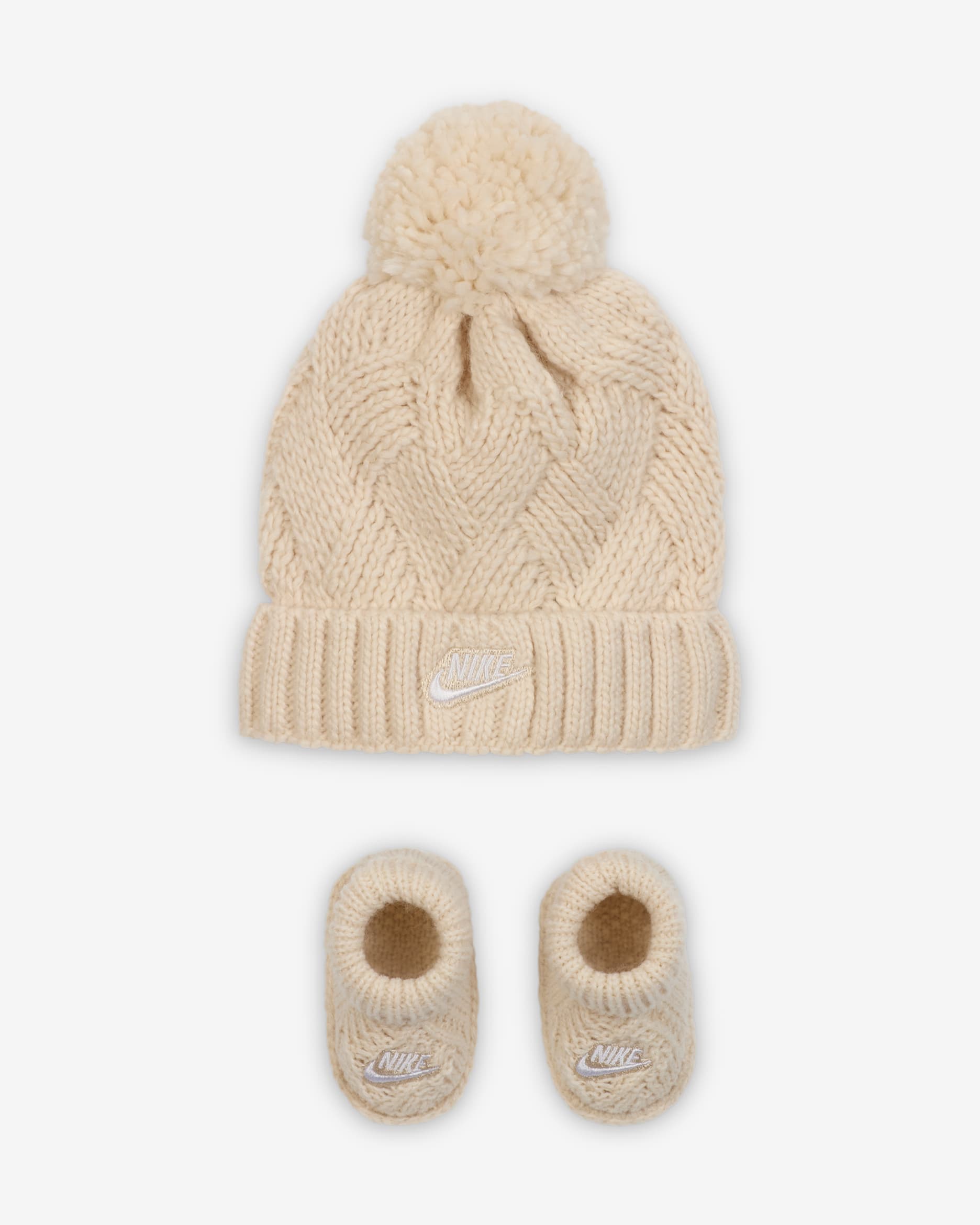 Conjunto de botines y gorro tejidos con cable para bebé Nike (0-9 M) - Leche de coco