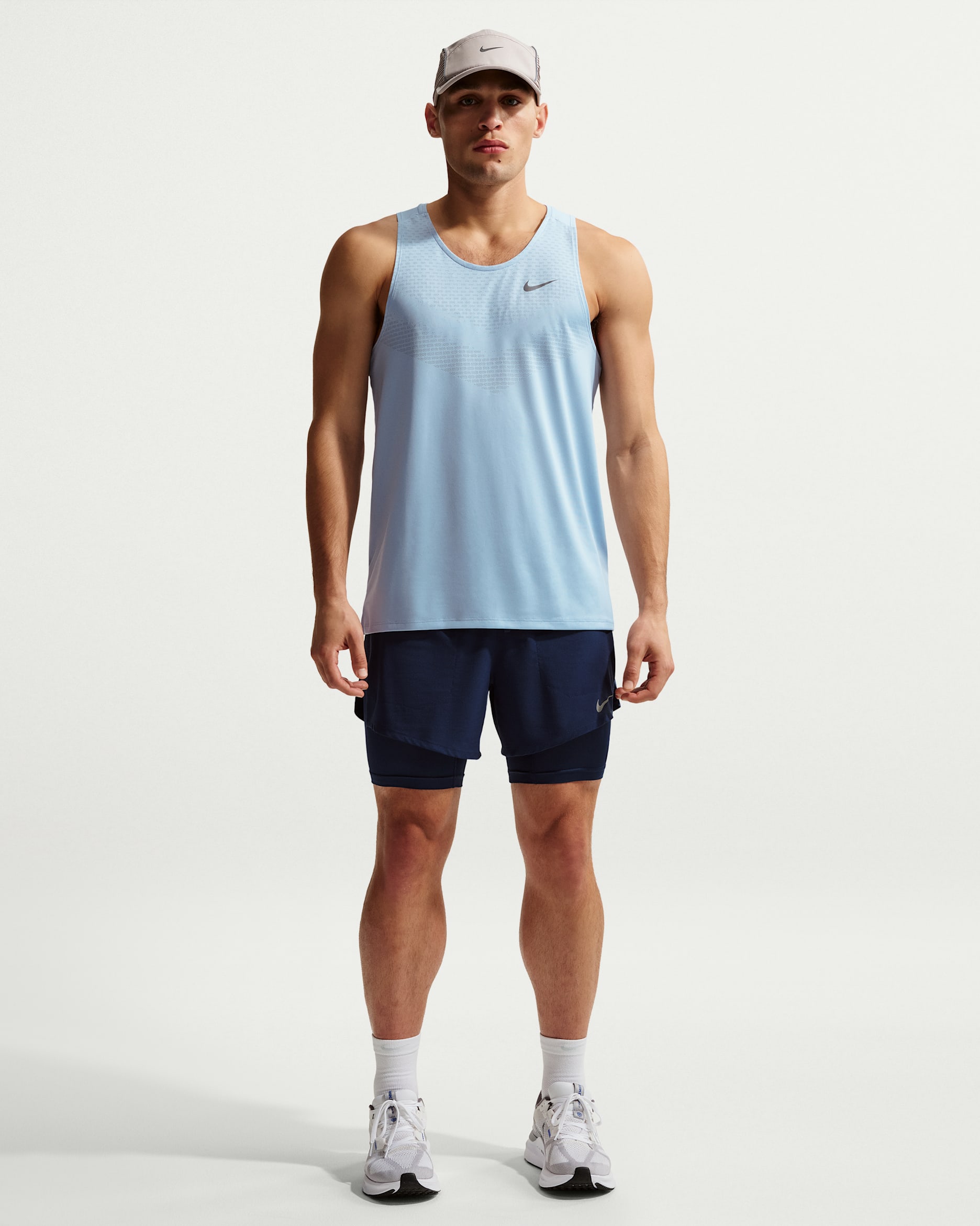 Nike Stride Dri-FIT 13 cm Hibrit Erkek Koşu Şortu - Midnight Navy