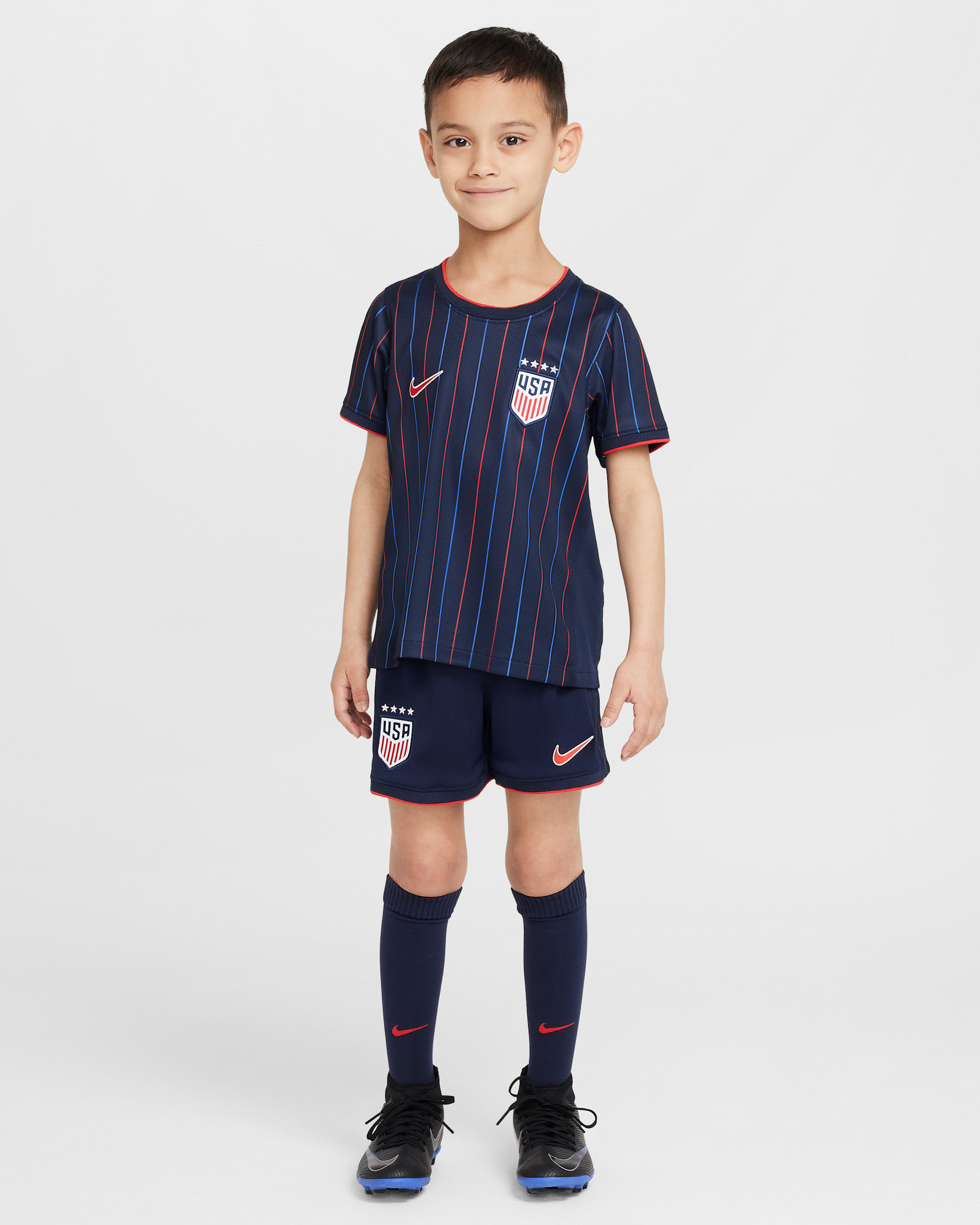 Kit de 3 piezas de fútbol Nike Replica para niños talla pequeña USWNT visitante 2025 Stadium (equipo femenino) - Obsidiana/Rojo reto/Rojo reto