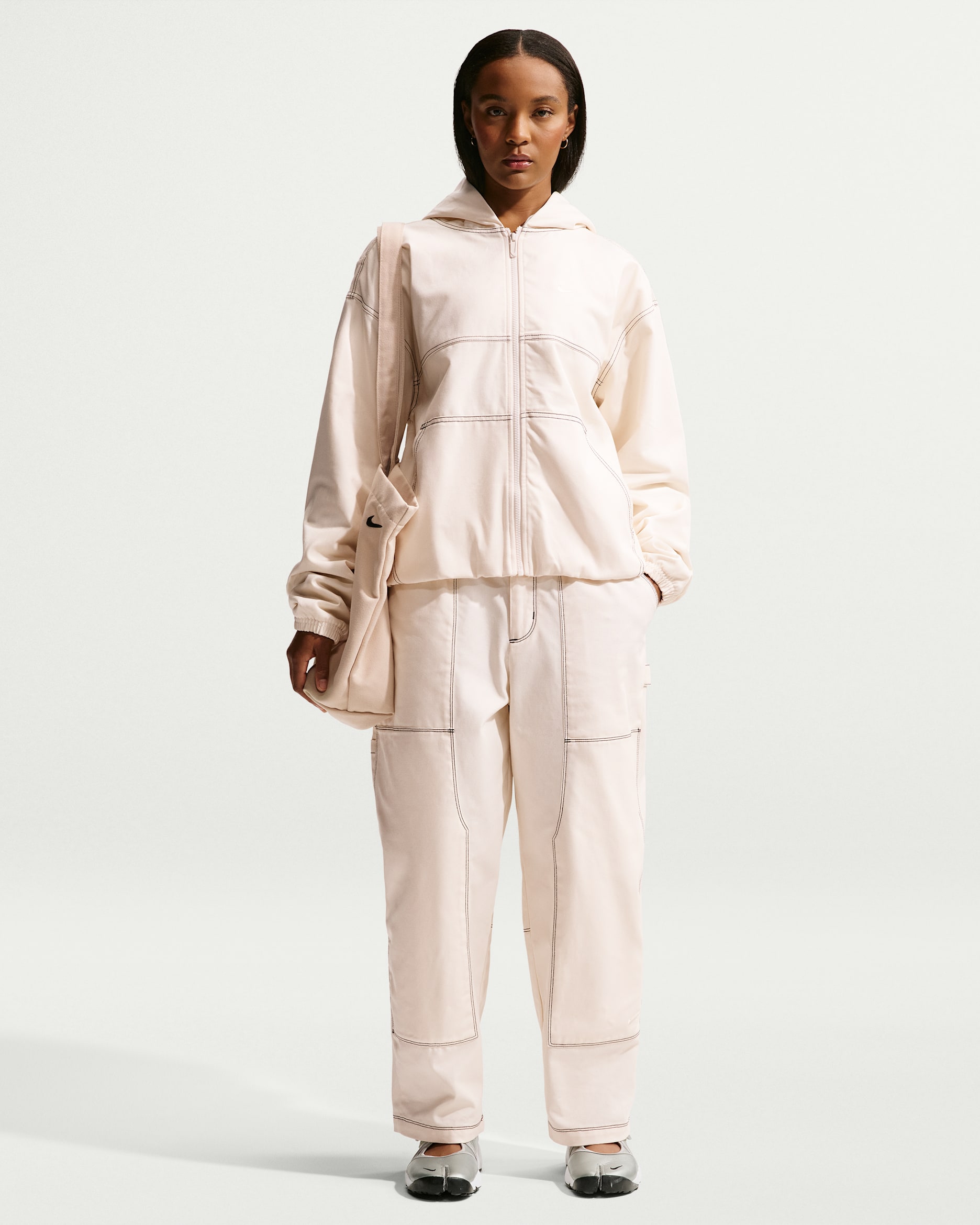 Nike Sportswear Women's Loose Low-Rise Carpenter Pants - Chalk/Ice Silver/Chalk