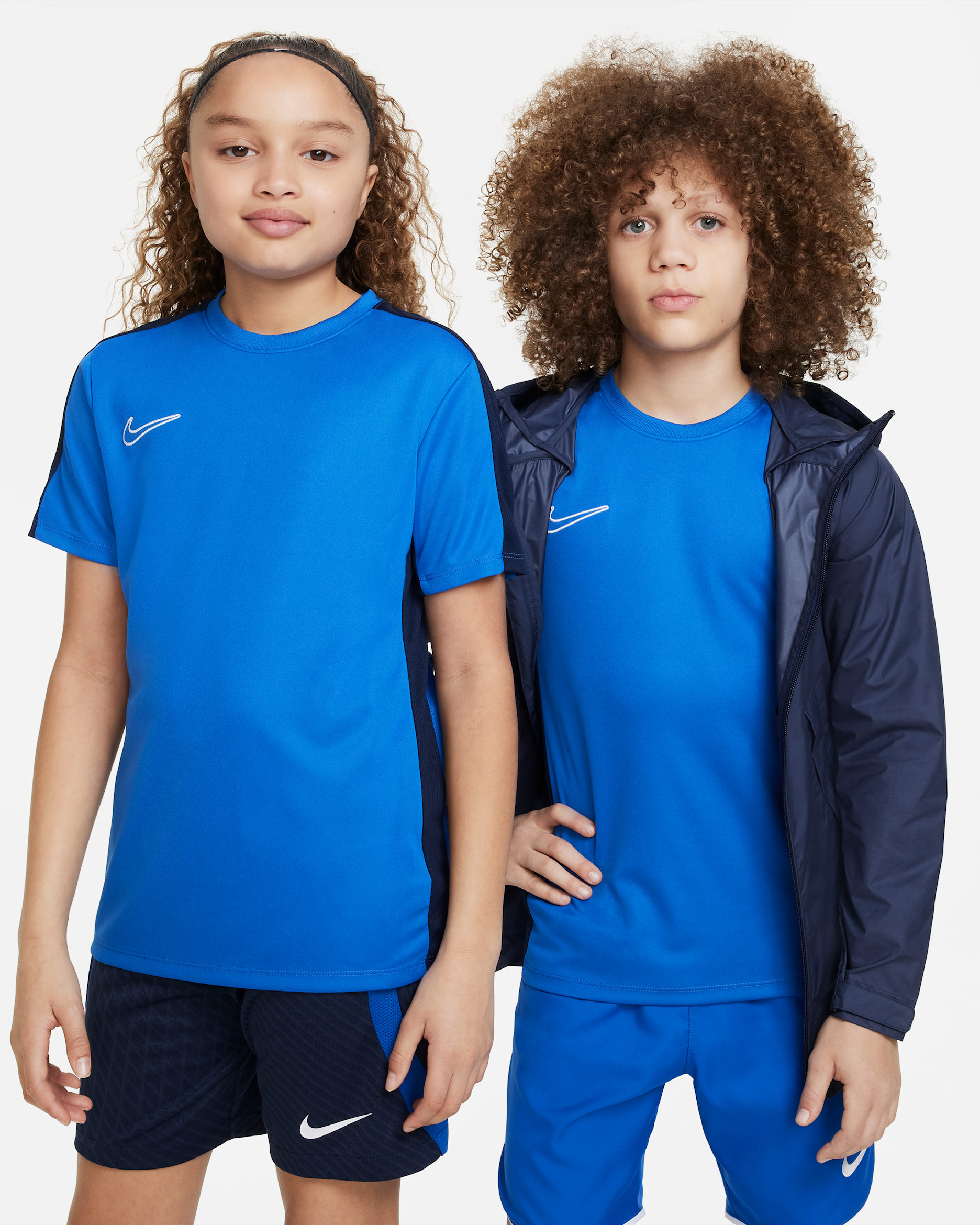 Haut de foot Nike Dri-FIT Academy pour enfant - Royal Blue/Obsidian/Blanc