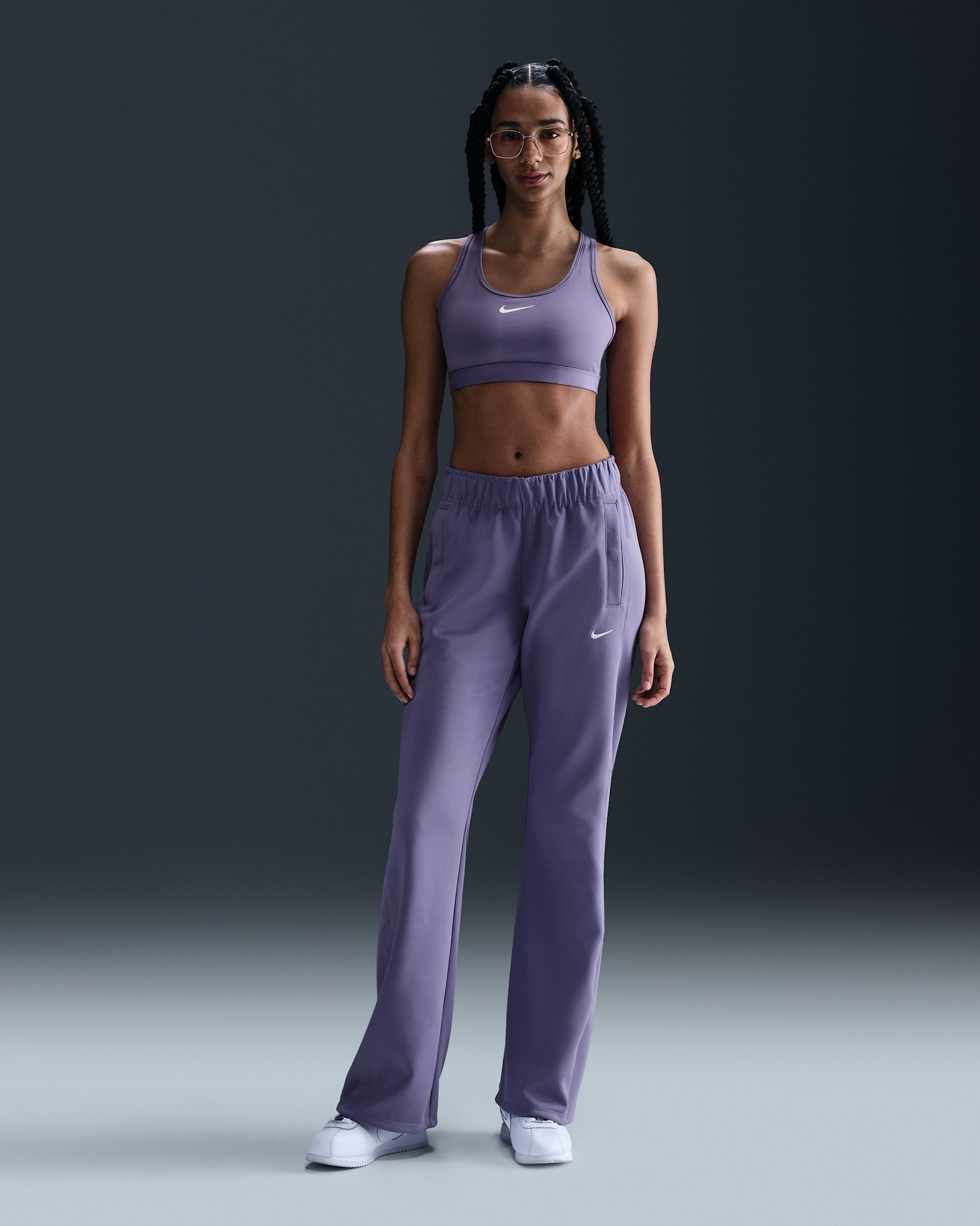 Pantaloni slim fit a vita media in maglia Nike Sportswear Windrunner – Donna - Dusty Amethyst/Bianco