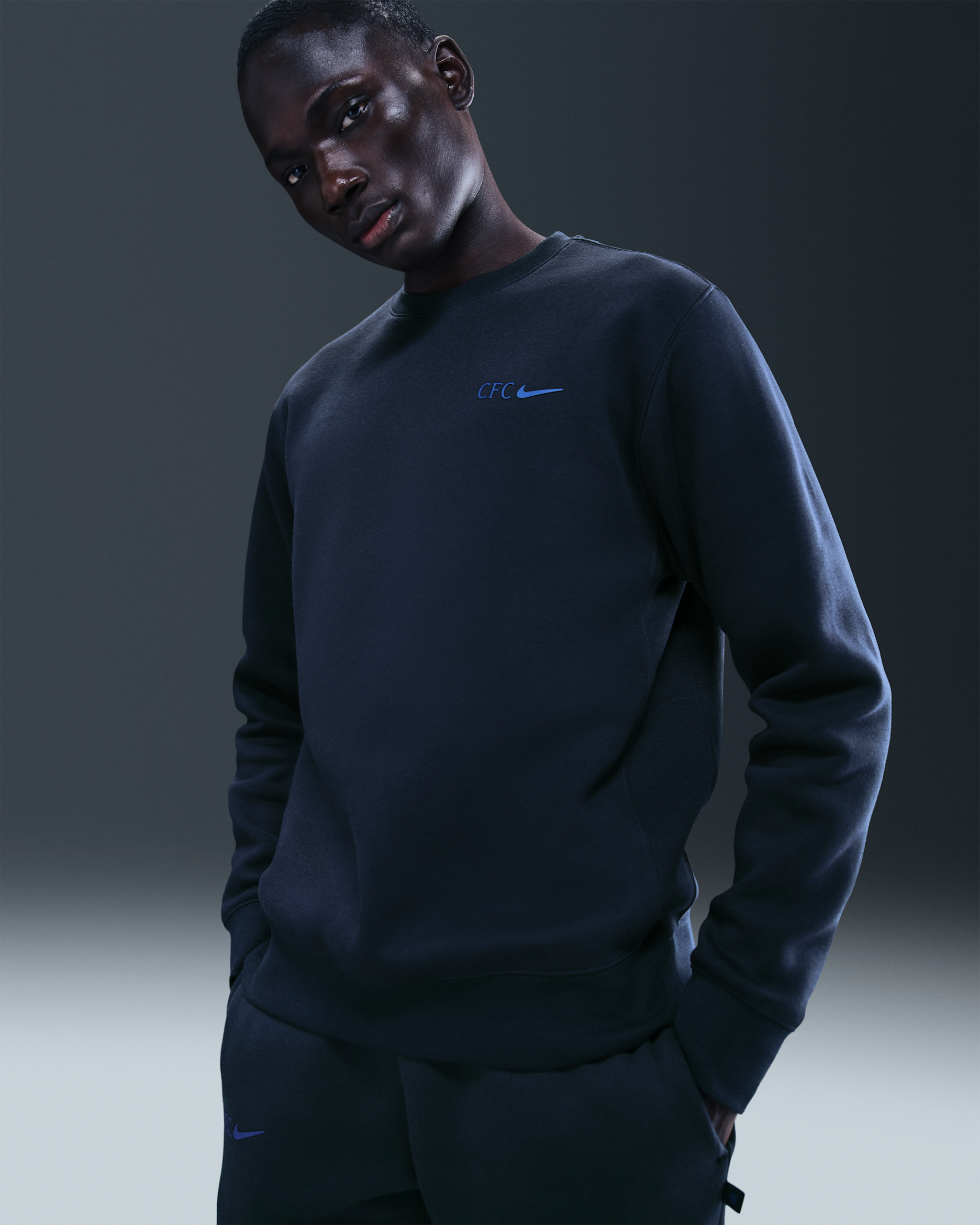 Chelsea FC Club Nike Football med rund hals för män - Obsidian/Rush Blue