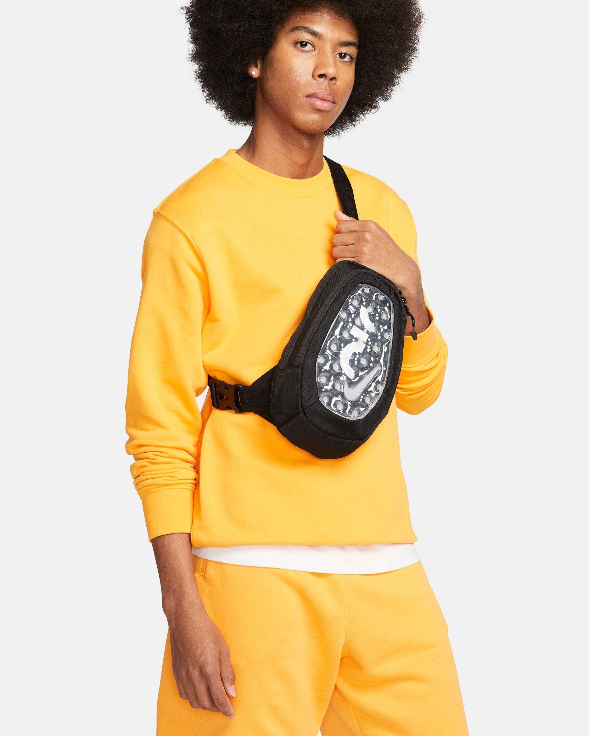 Nike Air Max Cross-Body Bag (4L) - Black/Black/White