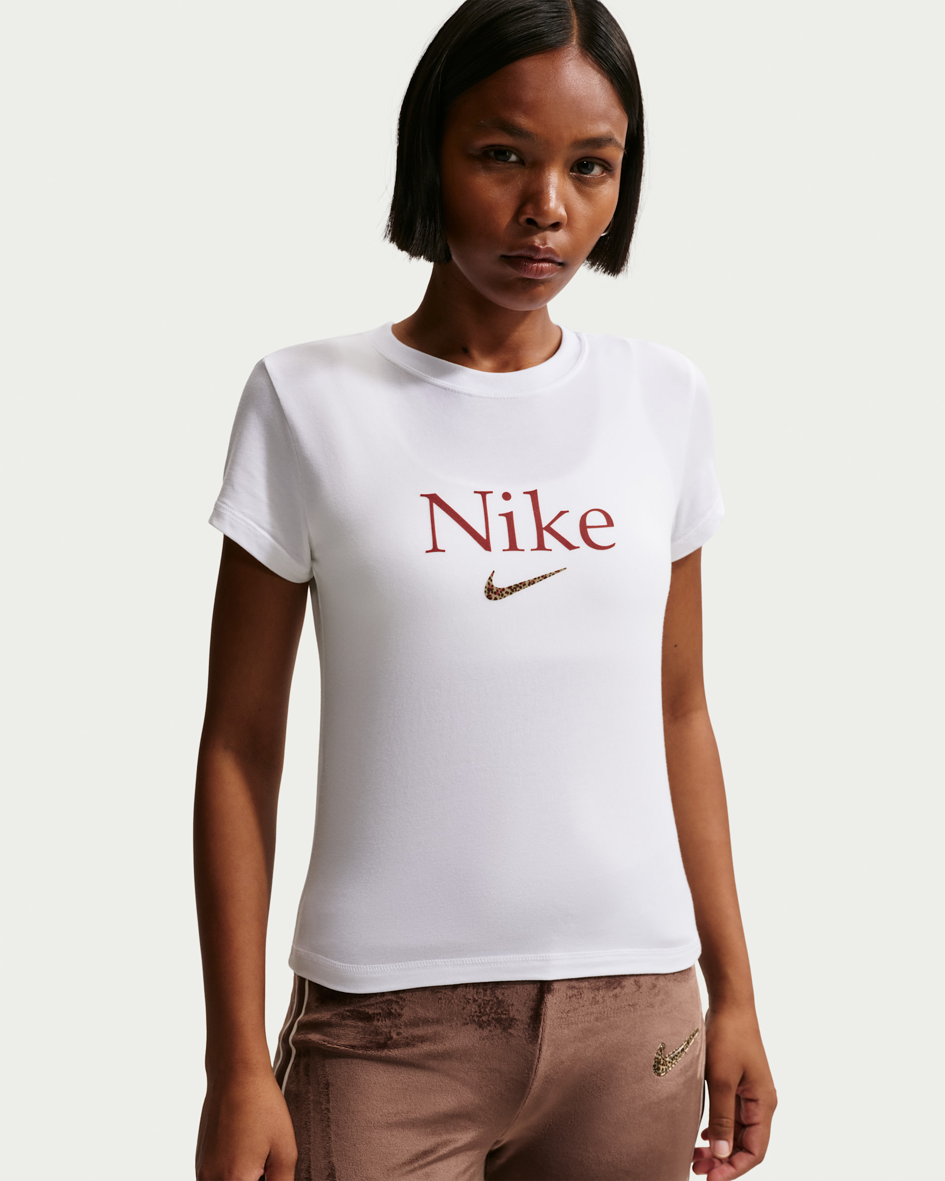 Nike Sportswear Women's Cropped T-Shirt - White