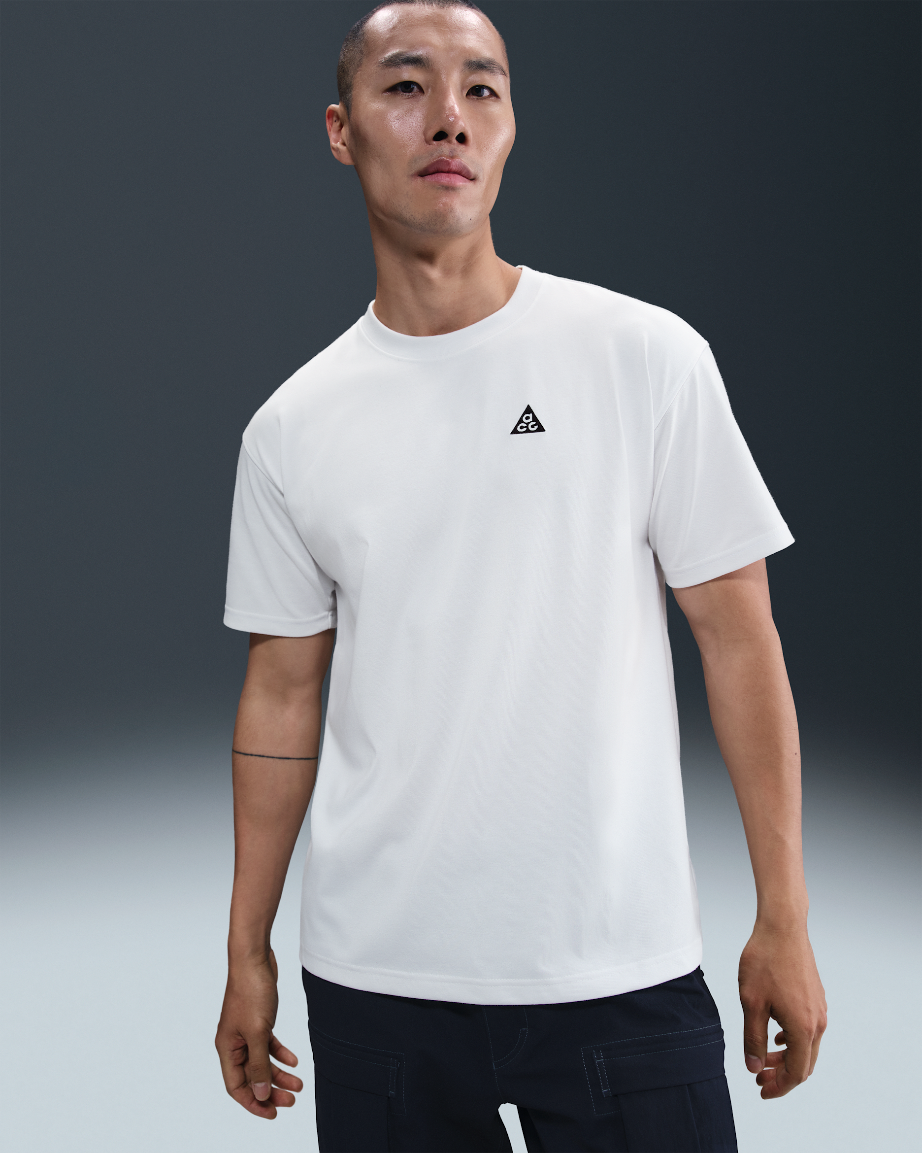 ナイキ ACG メンズ マックス90 Tシャツ - サミットホワイト/フットボールグレー