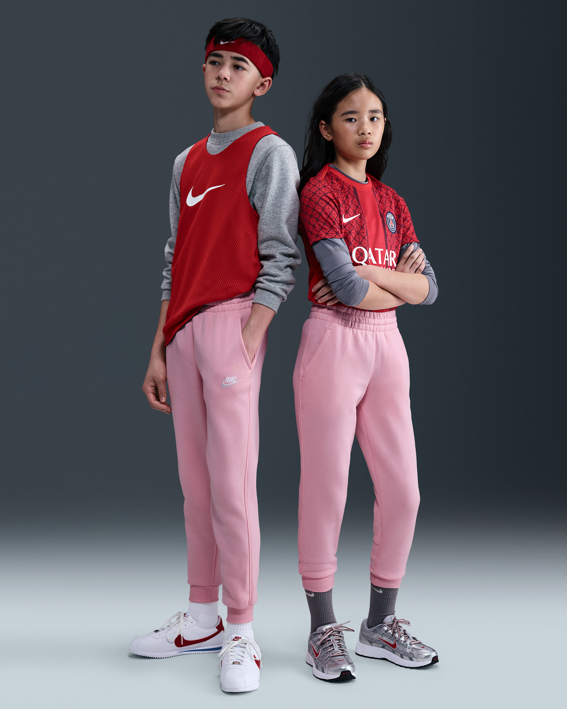 Joggers Nike Sportswear Club Fleece para niños talla grande - Rosa suave medio/Blanco