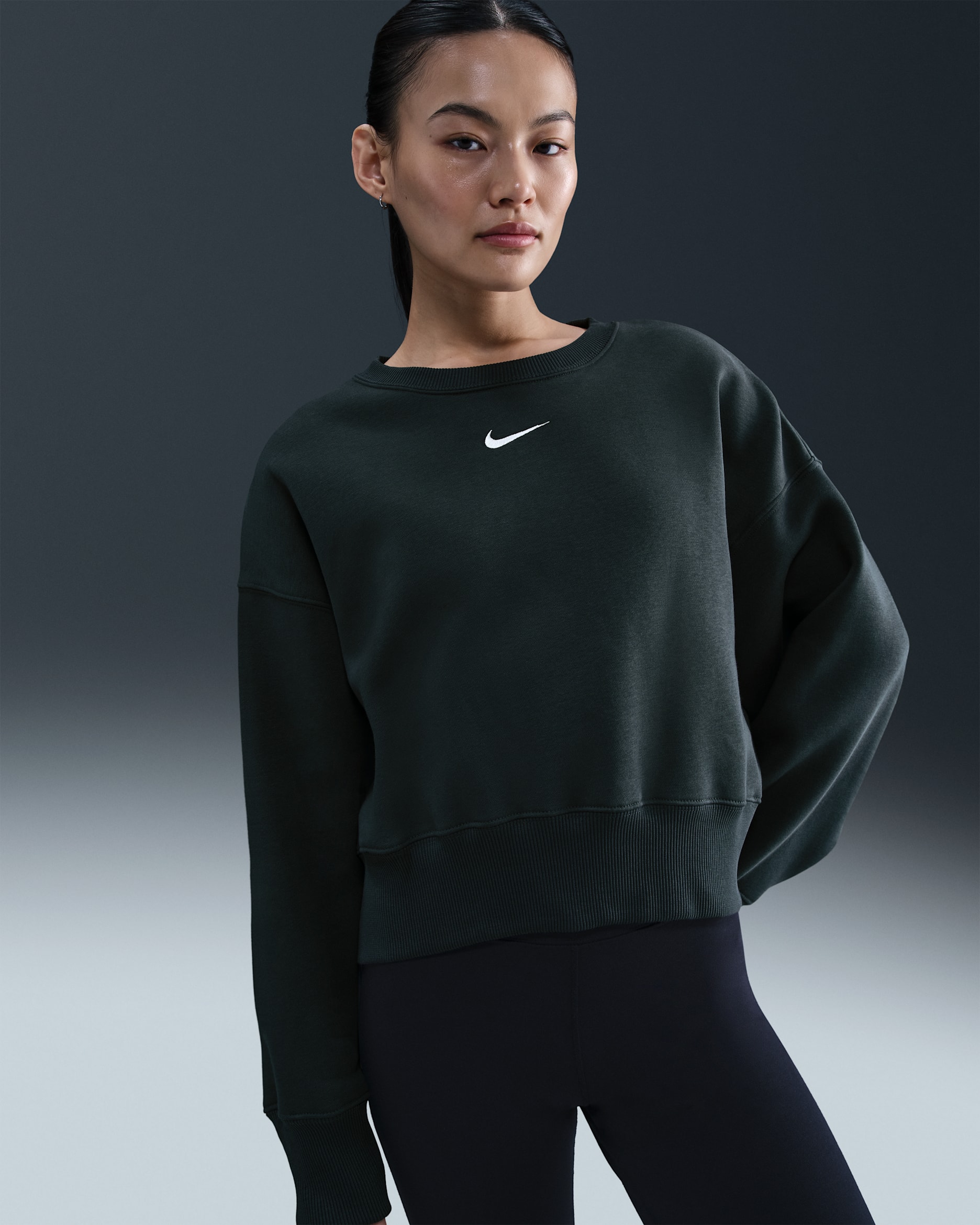 나이키 스포츠웨어 피닉스 플리스 여성 오버-오버사이즈 크루넥 스웻셔츠 - 씨위드/세일