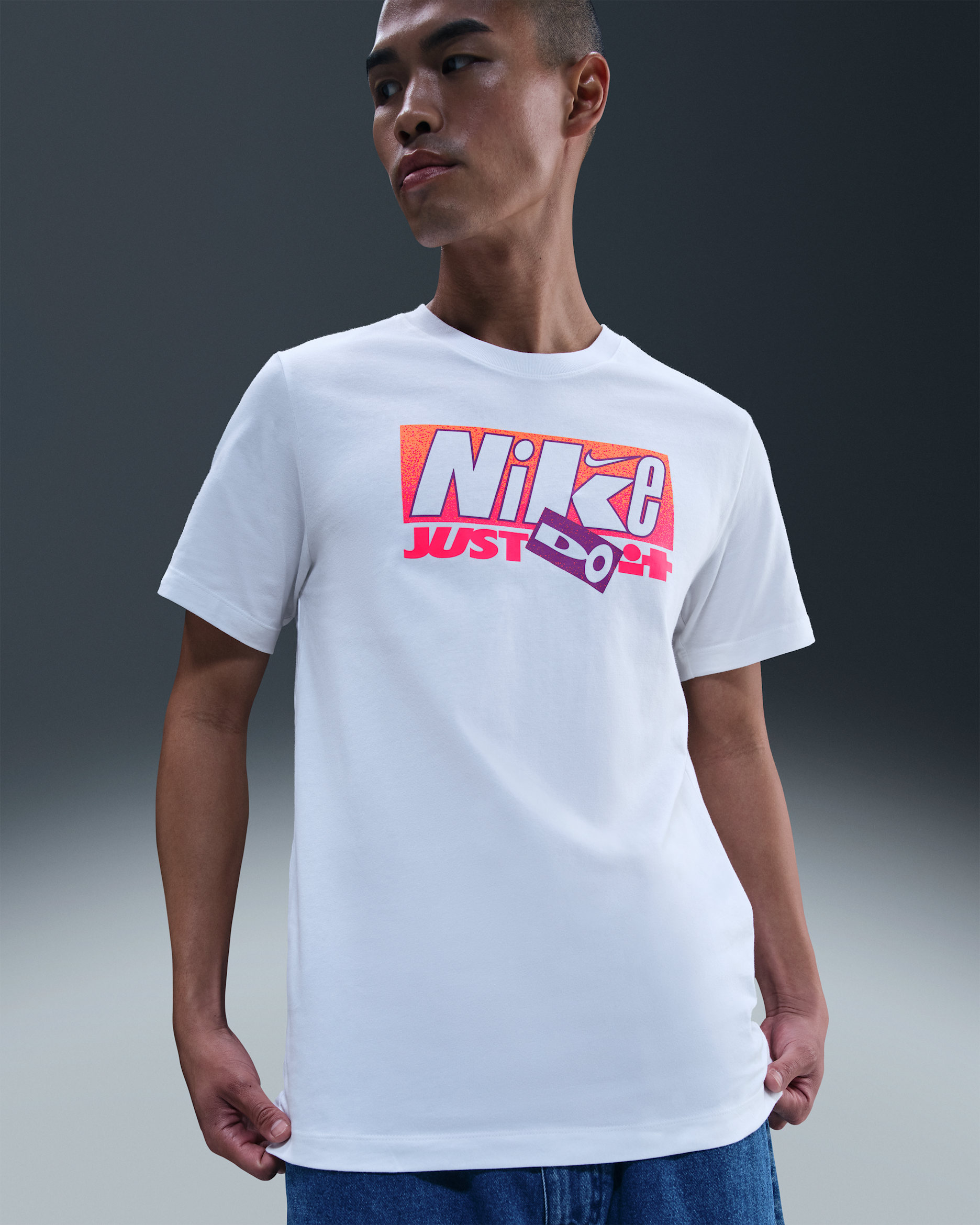 Nike Sportswear Men's T-Shirt - White