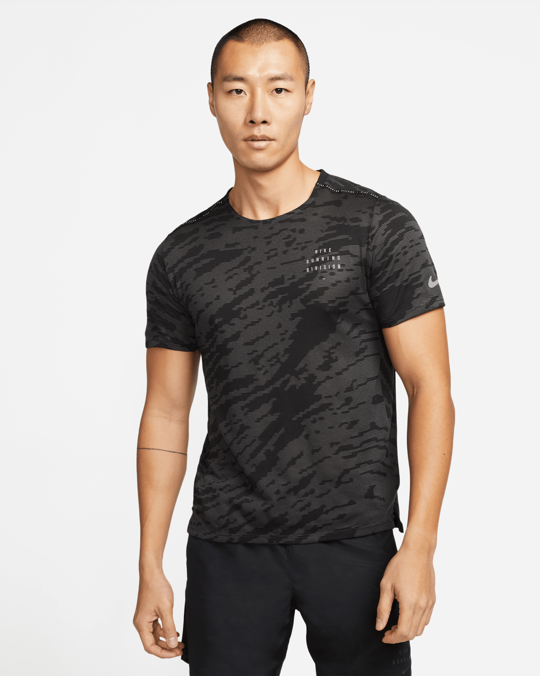Nike Dri-FIT Run Division Rise 365 Men's Short-Sleeve Running Top - Dark Smoke Grey
