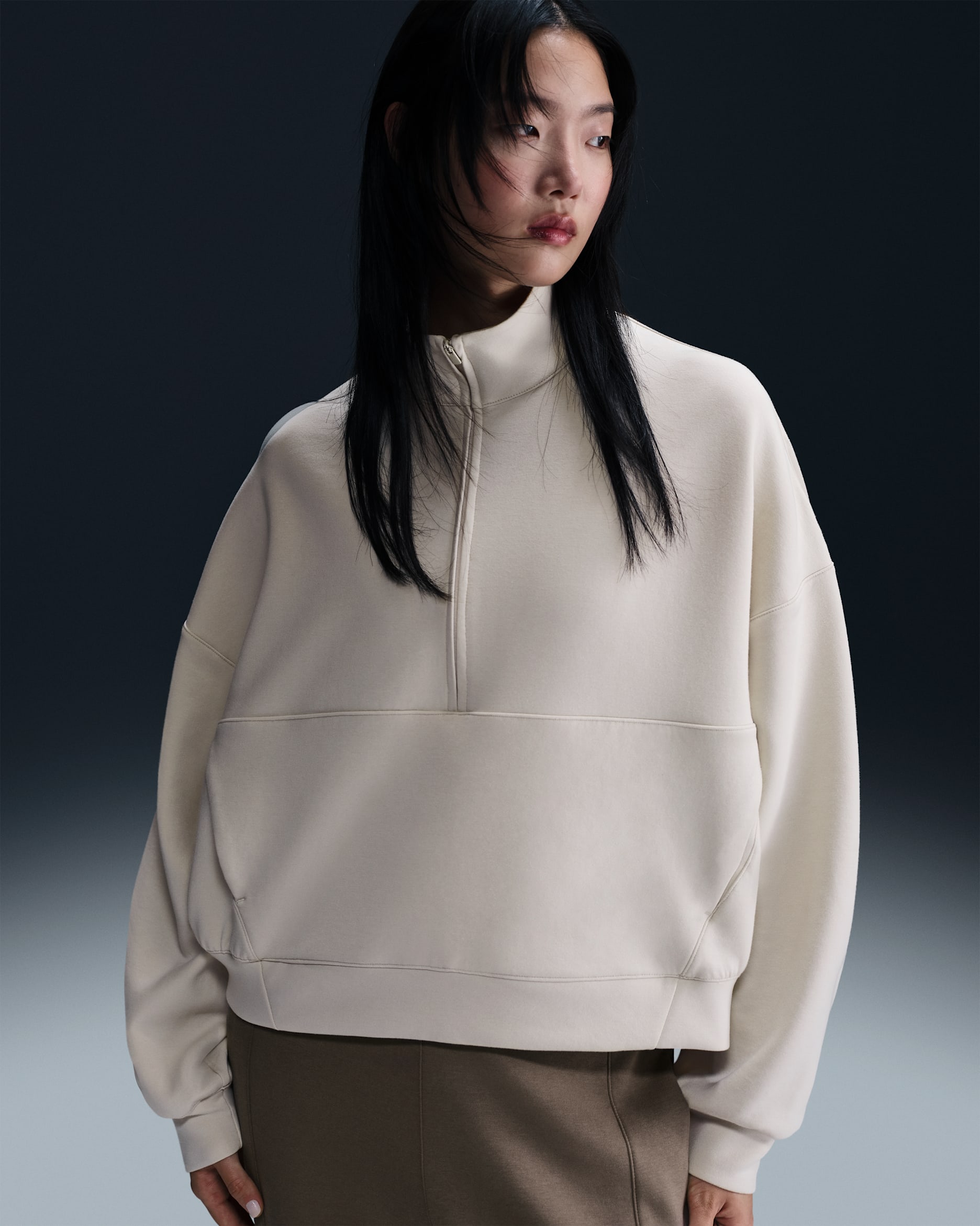 Haut oversize à demi-zip Dri-FIT Nike 24.7 ImpossiblySoft pour femme - Light Orewood Brown/Light Iron Ore